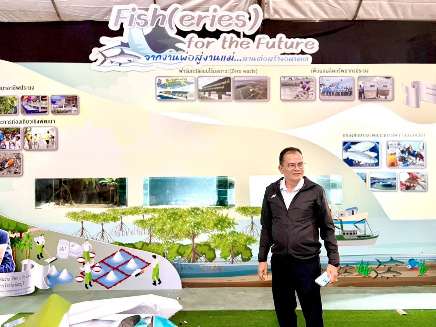  เข้าตรวจเยี่ยมเเละให้กำลังใจเ..ชมภาพ