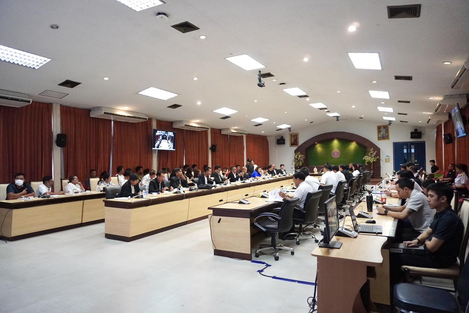 การประชุมหารือเพื่อพิจารณาแนวท