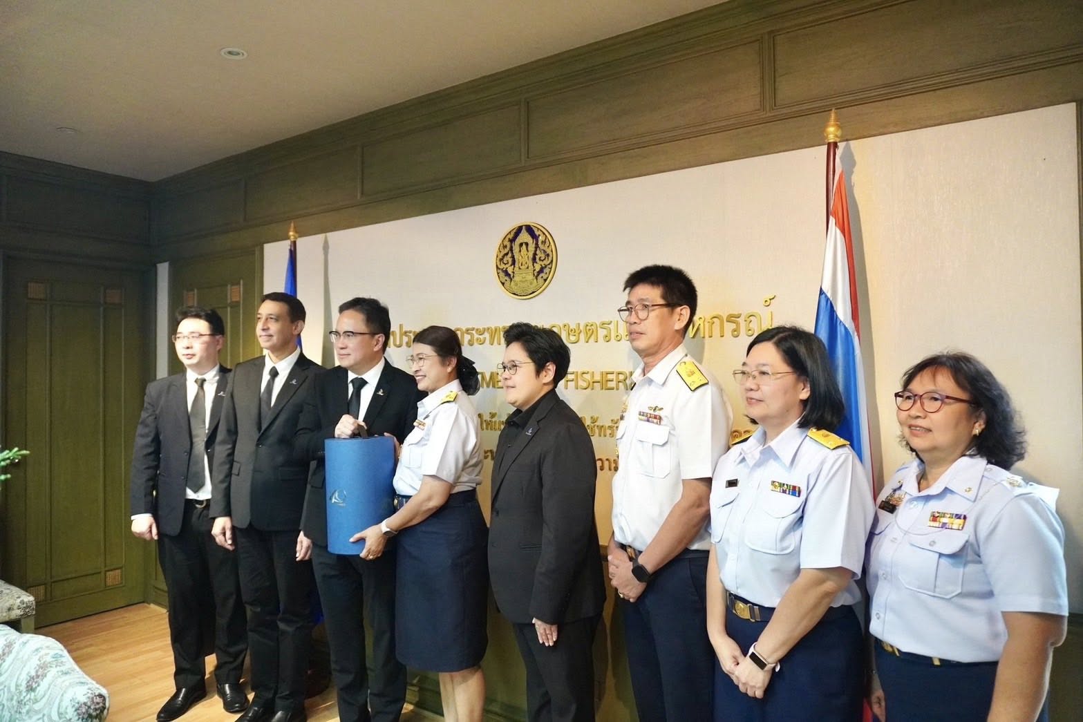 การประชุมหารือการดำเนินการตามค..ชมภาพ