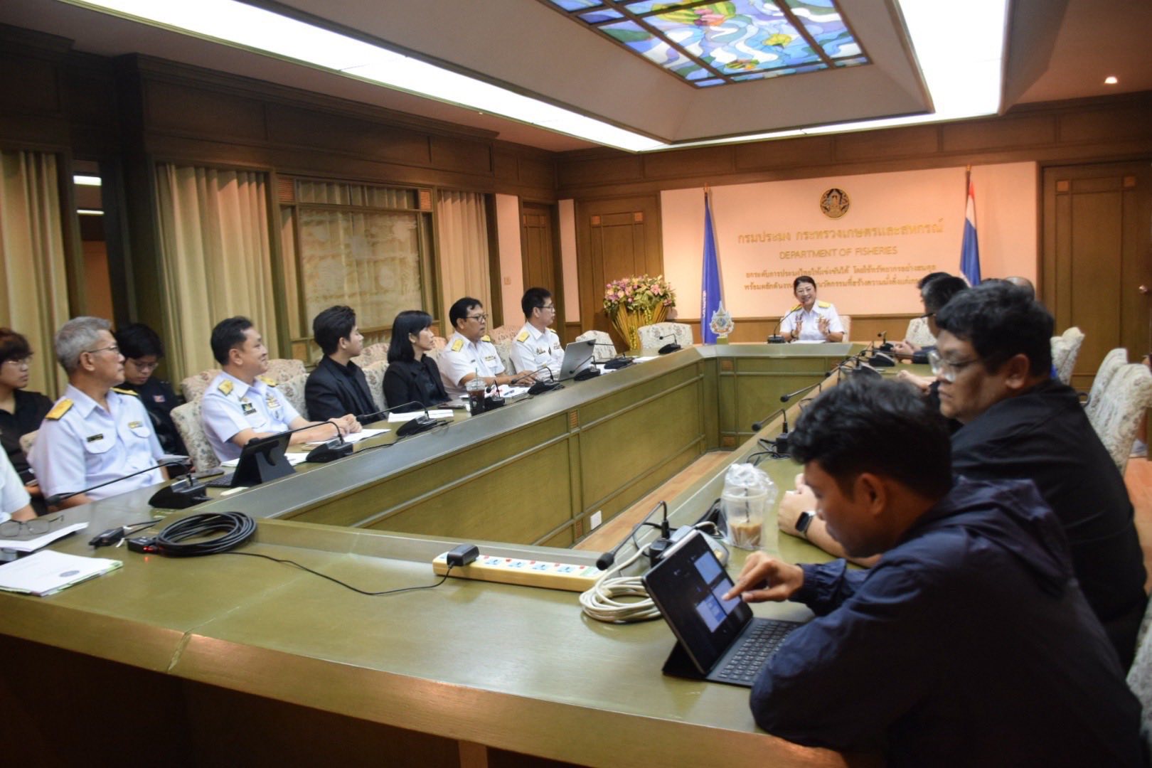 การประชุมหารือแนวทางการทำธุรกิ