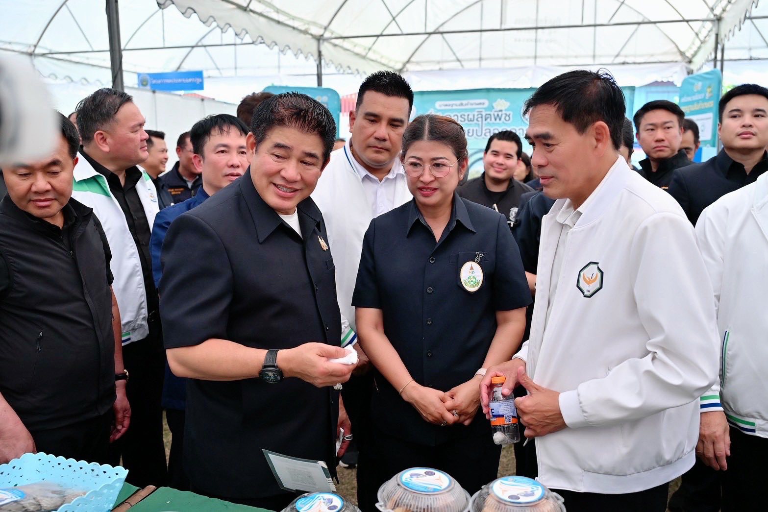 ร่วมพิธีเปิดโครงการคลินิกเกษตร