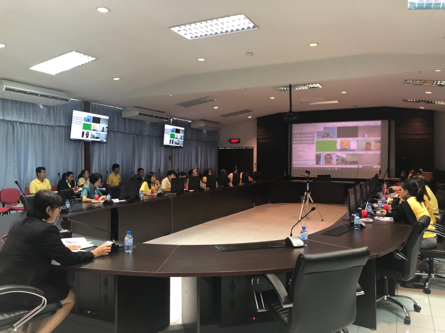 การประชุมซักซ้อมแนวทางการรับและนำส่งเงินทุนหมุนเวียนฯ ผ่านระบบอิเล็กทรอนิกส์