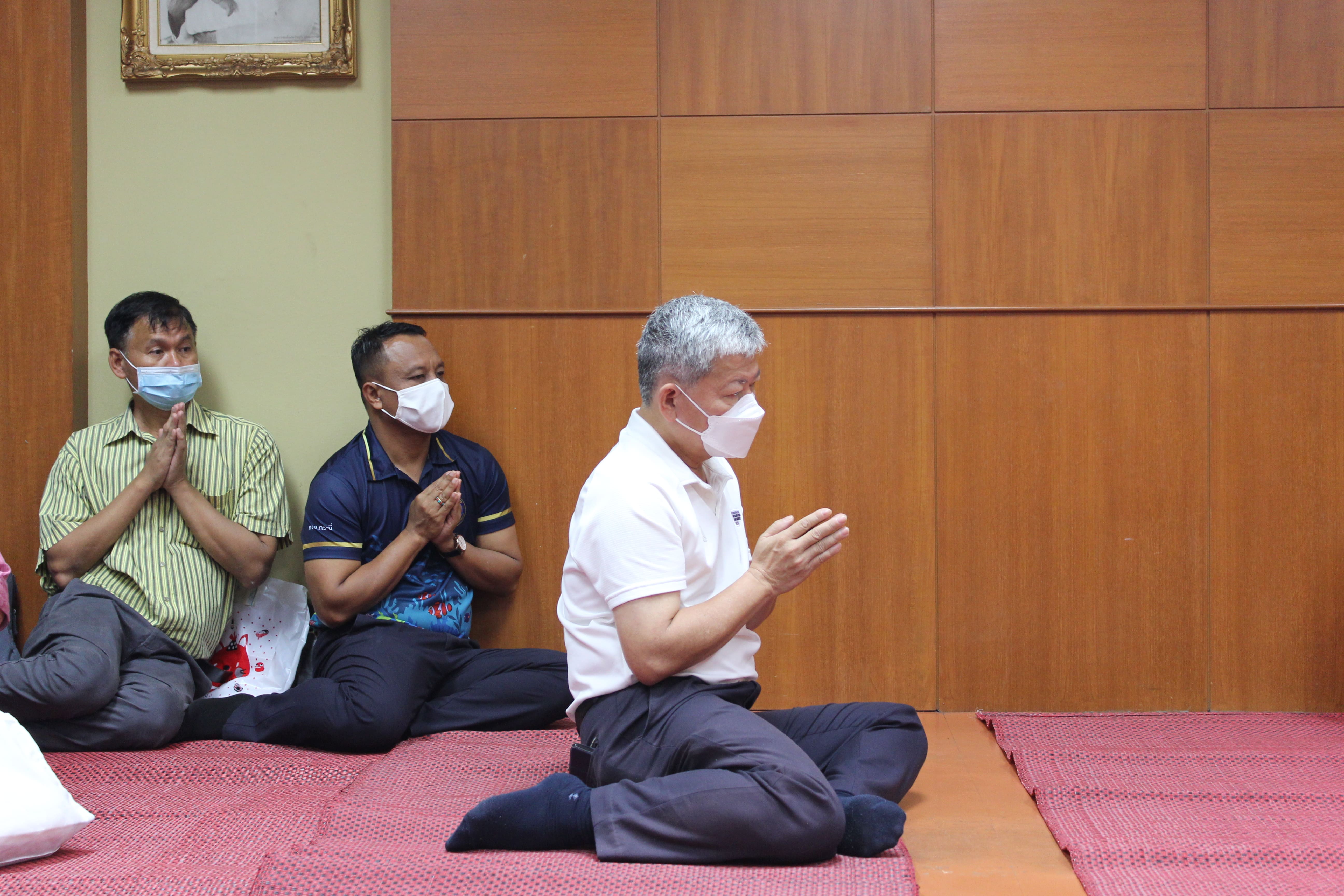 พิธีทำบุญในวันส่งท้ายปีเก่าต้อนรับปีใหม่ของกองวิจัยและพัฒนาการเพาะเลี้ยงสัตว์น้ำชายฝั่ง ประจำปีงบประมาณ 2566 