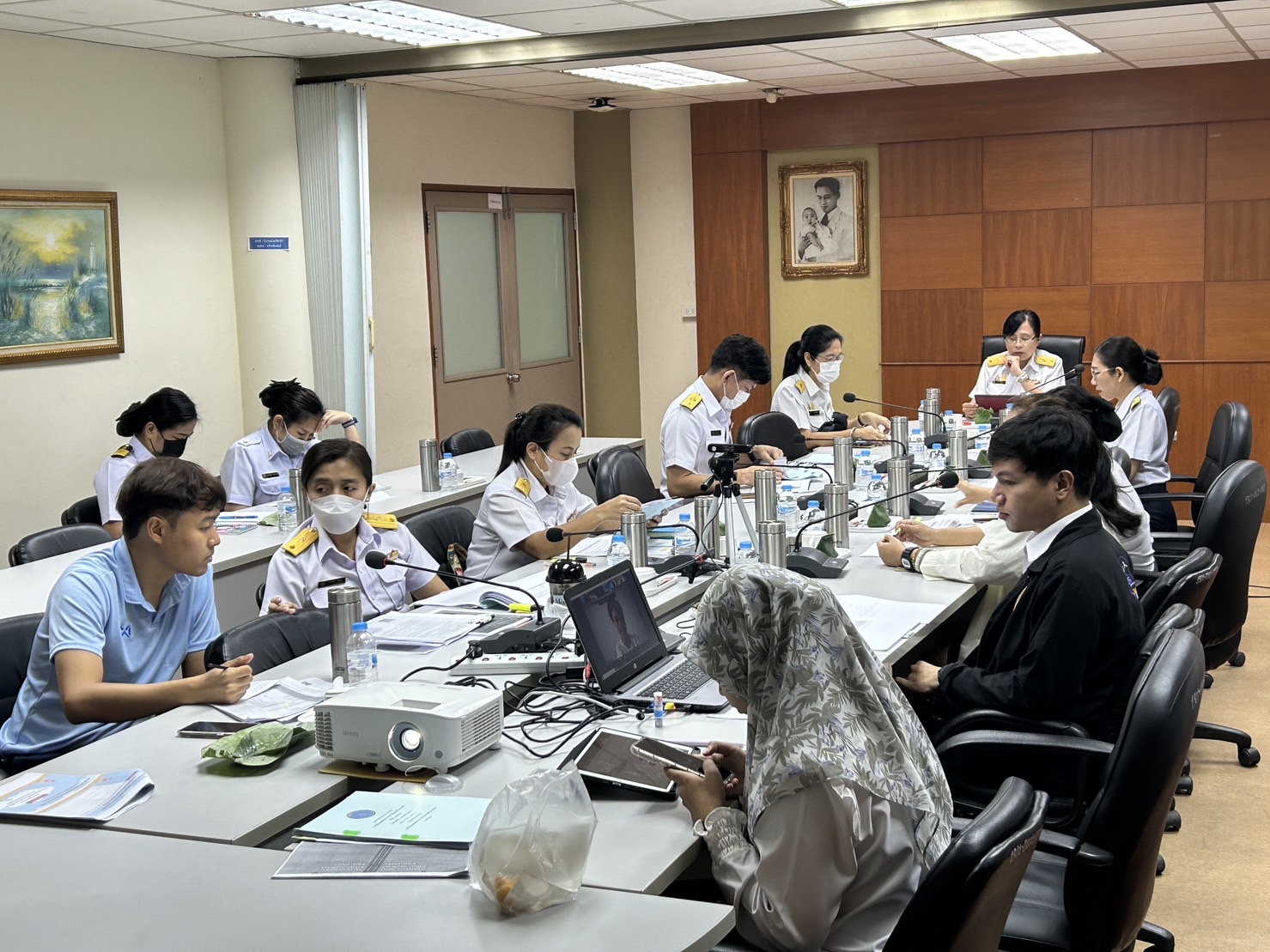 การประชุมกองวิจัยและพัฒนาการเพาะเลี้ยงสัตว์น้ำชายฝั่ง ประจำเดือนตุลาคม 2566 ครั้งที่ 1 ประจำปีงบประมาณ 2567