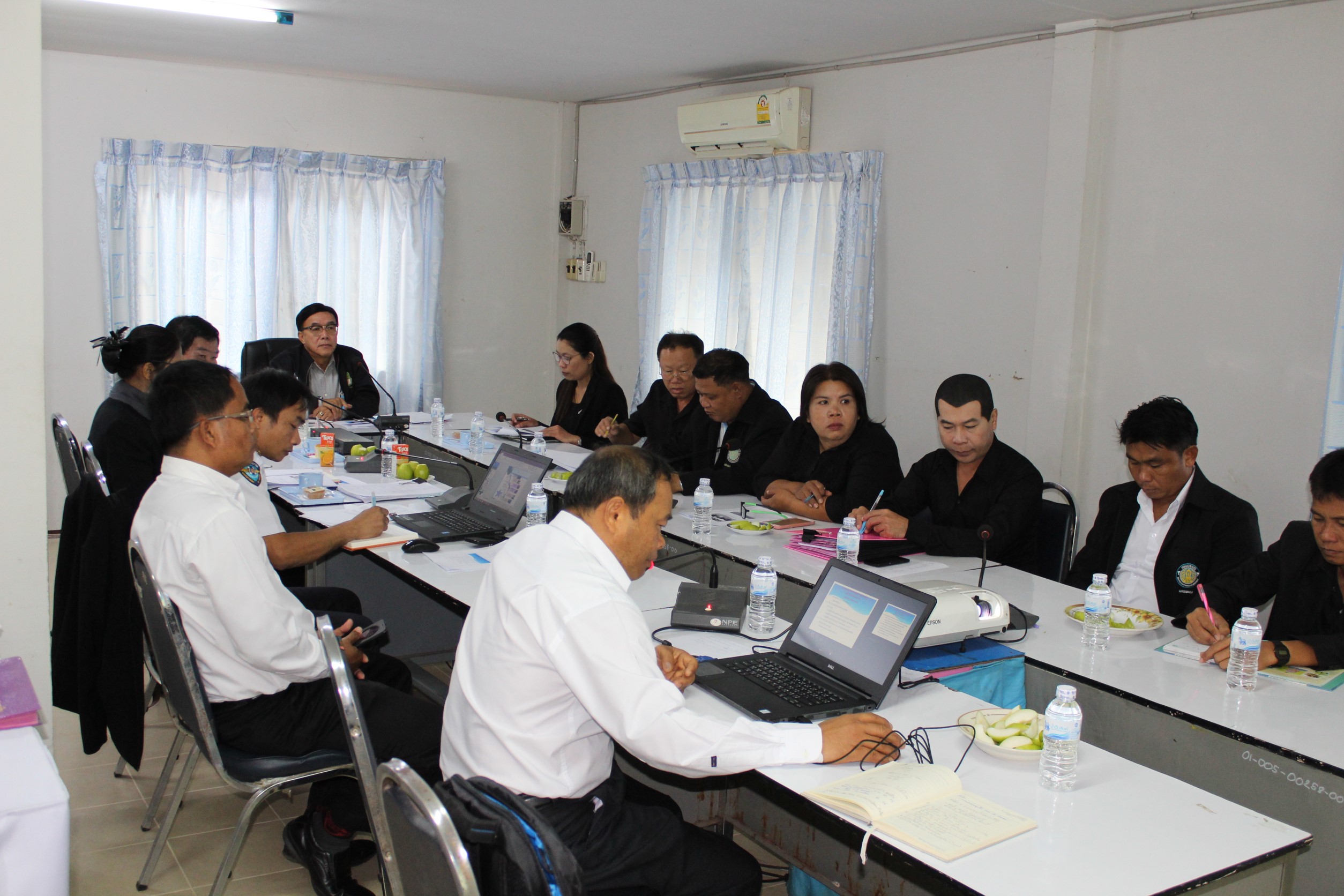 ร่วมประชุมการติดตามผลการดำเนินงาน ของผู้ตรวจราชการ กรมประมง เขต ๑๑..คลิก