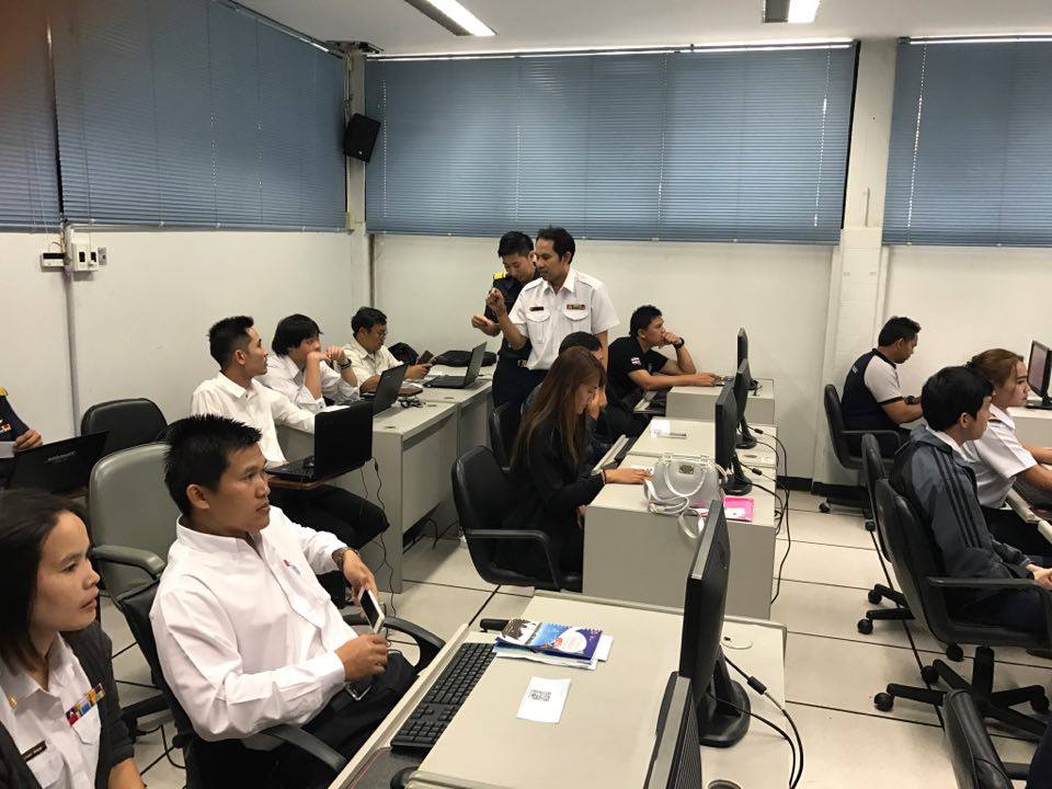 เจ้าหน้าที่ ศูนย์ฯ เขต 3 (สงขลา) เข้าร่วมการฝึกอบรม เว็บไซต์สำเร็จรูปให้แก่หน่วยงานในสังกัด ณ ห้องฝึกอบรมศูนย์เทคโนโลยีสารสนเทศและสารสื่อสาร..คลิก