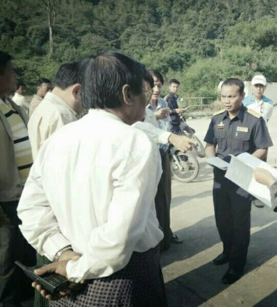 หัวหน้าด่านตรวจสัตว์น้ำจังหวัดประจวบคีรีขันธ์ ได้มีโอกาสพบปะหารือ เพื่อประชาสัมพันธ์การปฏิบัติงาน..คลิก