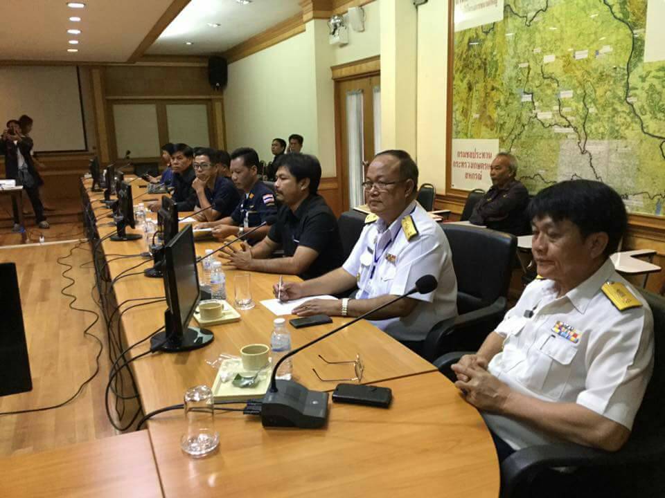 ร่วมประชุมหารือการเลี้ยงปลาในกระชังในอ่างเก็บน้ำเขื่อนลำปาว