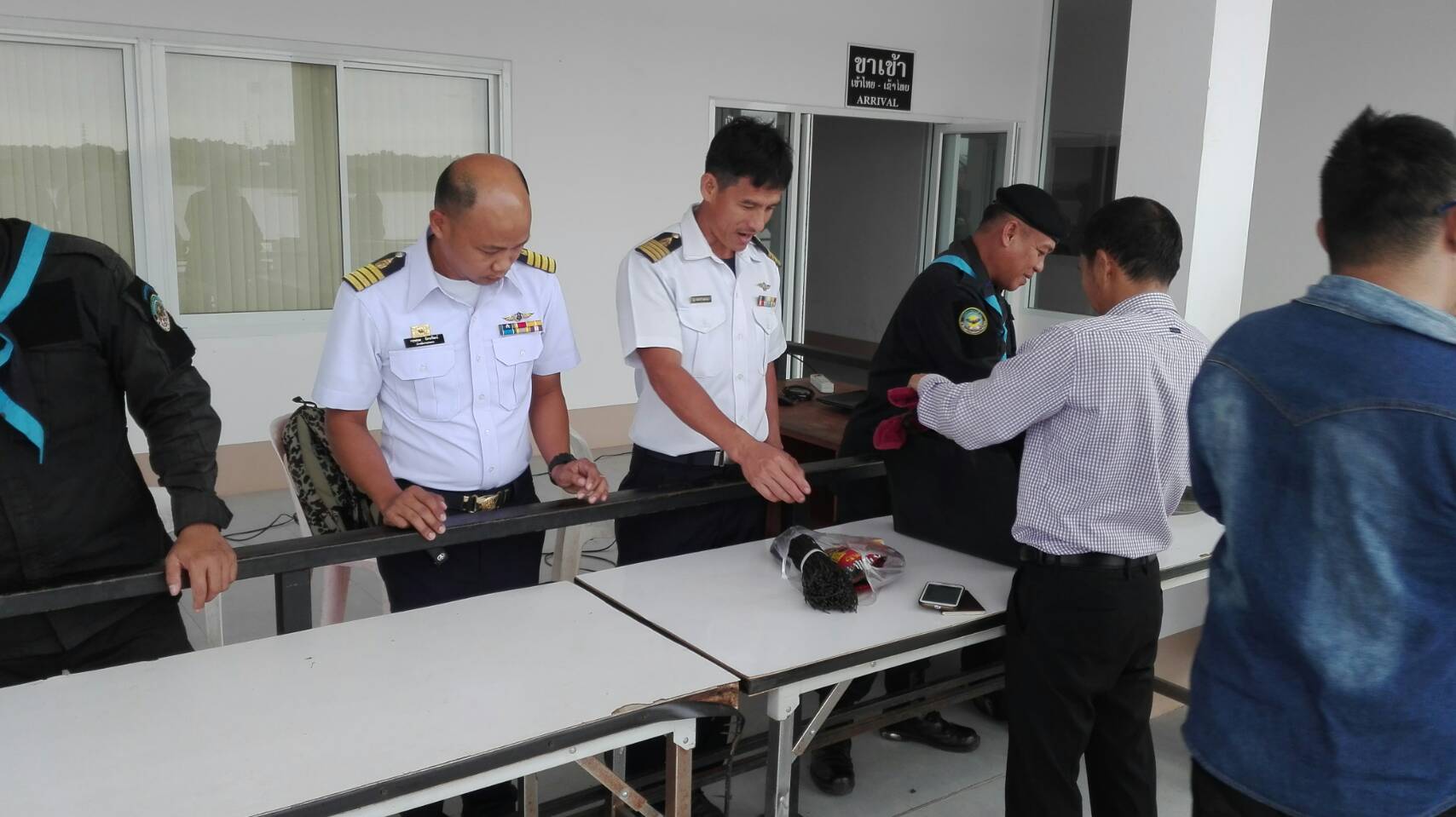 บูรณาการตรวจป้องกันการลักลอบนำเข้า-ส่งออก สินค้าสัตว์น้ำ ร่วมกับสำนักงานประมงจังหวัดบึงกาฬ..คลิก