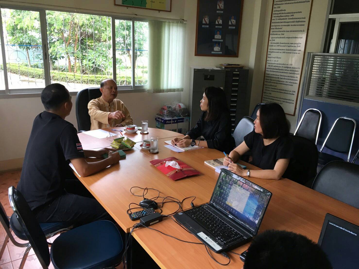 ประชุมหารือแนวทางในการปฏิบัติงานเกี่ยวกับการนำเข้า ส่งออกสัตว์น้ำ ผ่านจุดผ่านแดนถาวรบ้านห้วยโก๋น และพรมแดนอื่นๆ ในเขตพื้นที่จังหวัดน่าน..คลิก
