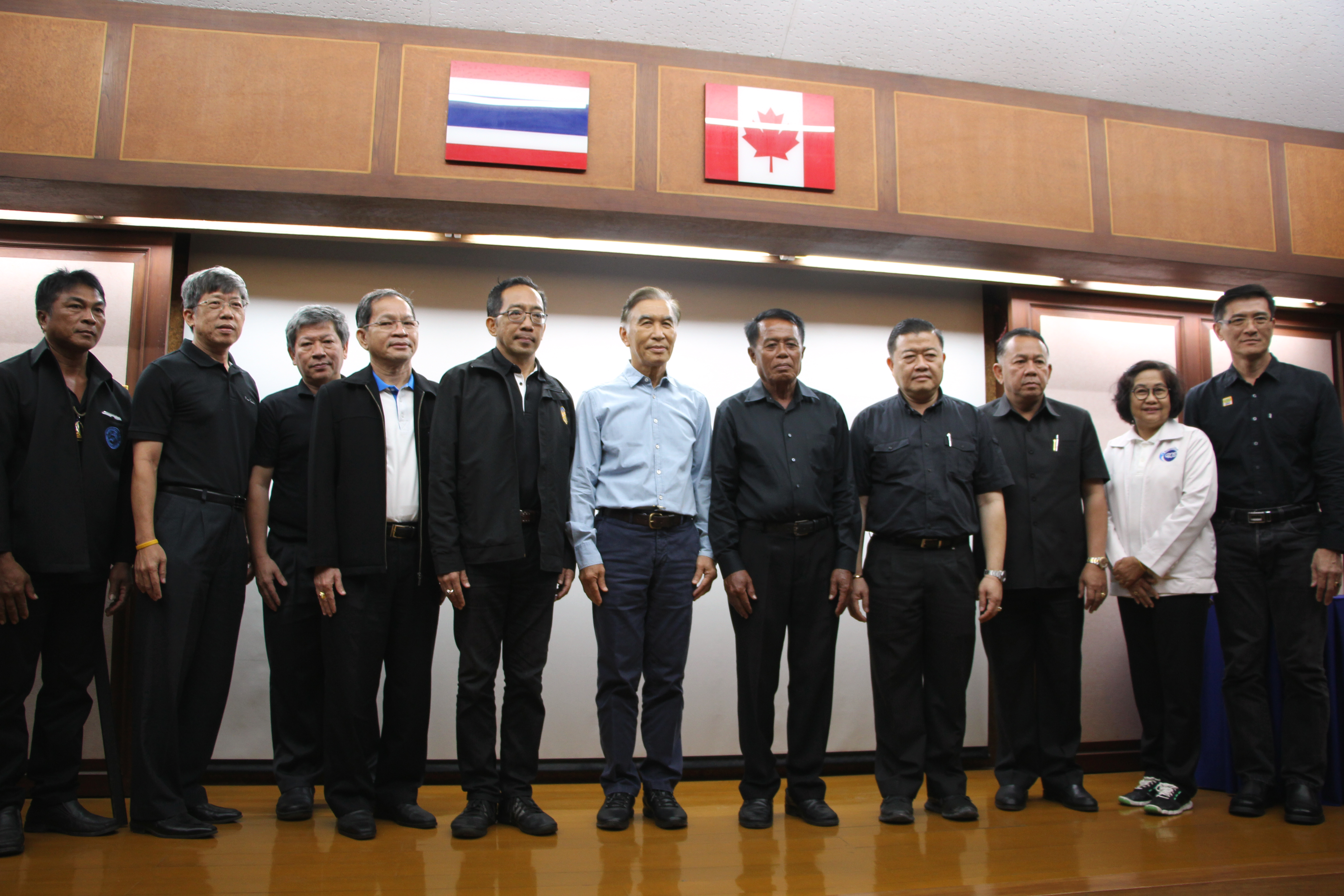 เยี่ยมชมโครงการแปลงใหญ่ประชารัฐกุ้งขาว ณ สหกรณ์ประมงคุ้งกระเบน..คลิก