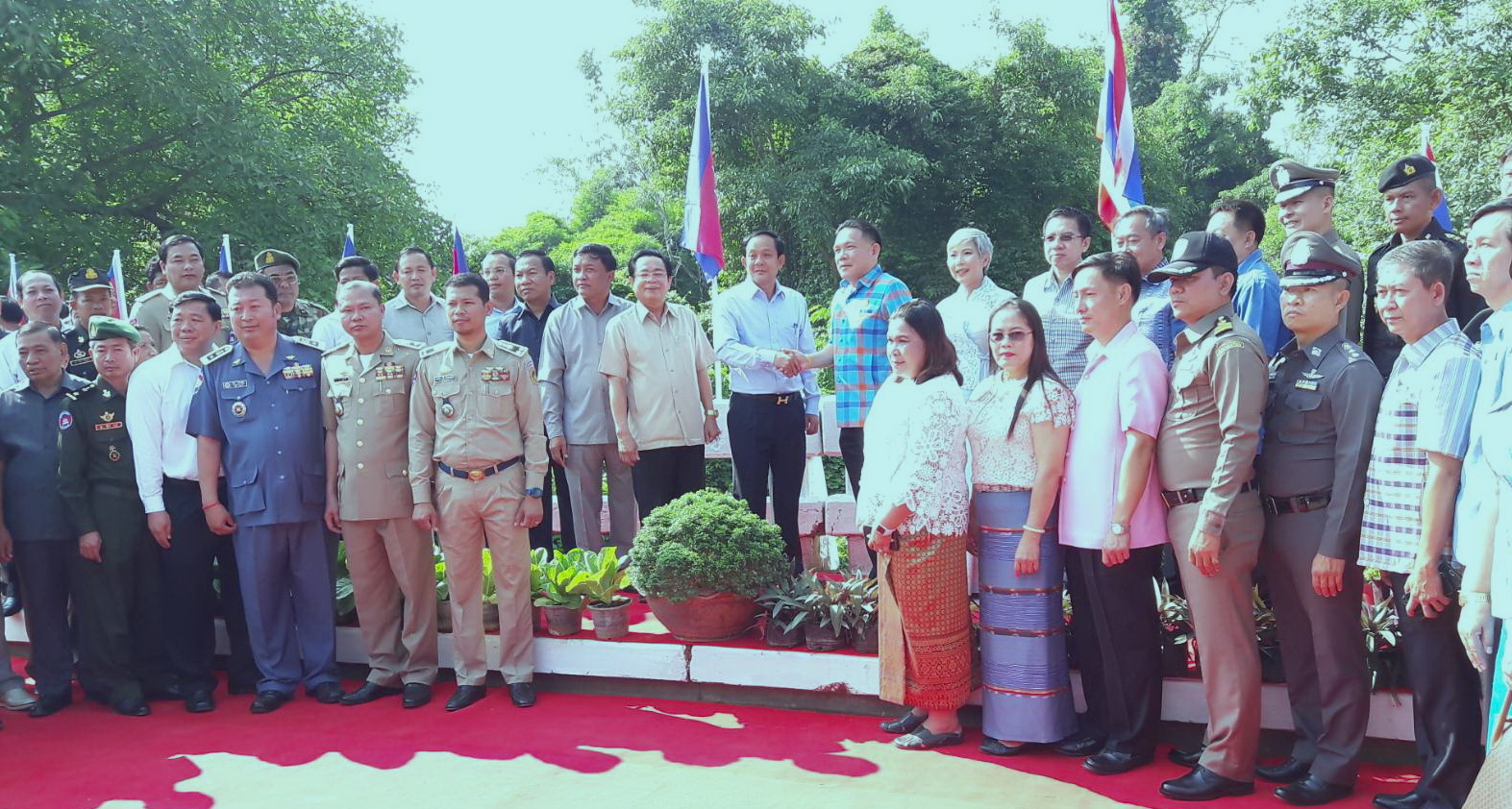 เปิดจุดผ่านแดนถาวรบ้านเขาดิน อ.คลองหาด จ.สระแก้ว..คลิก