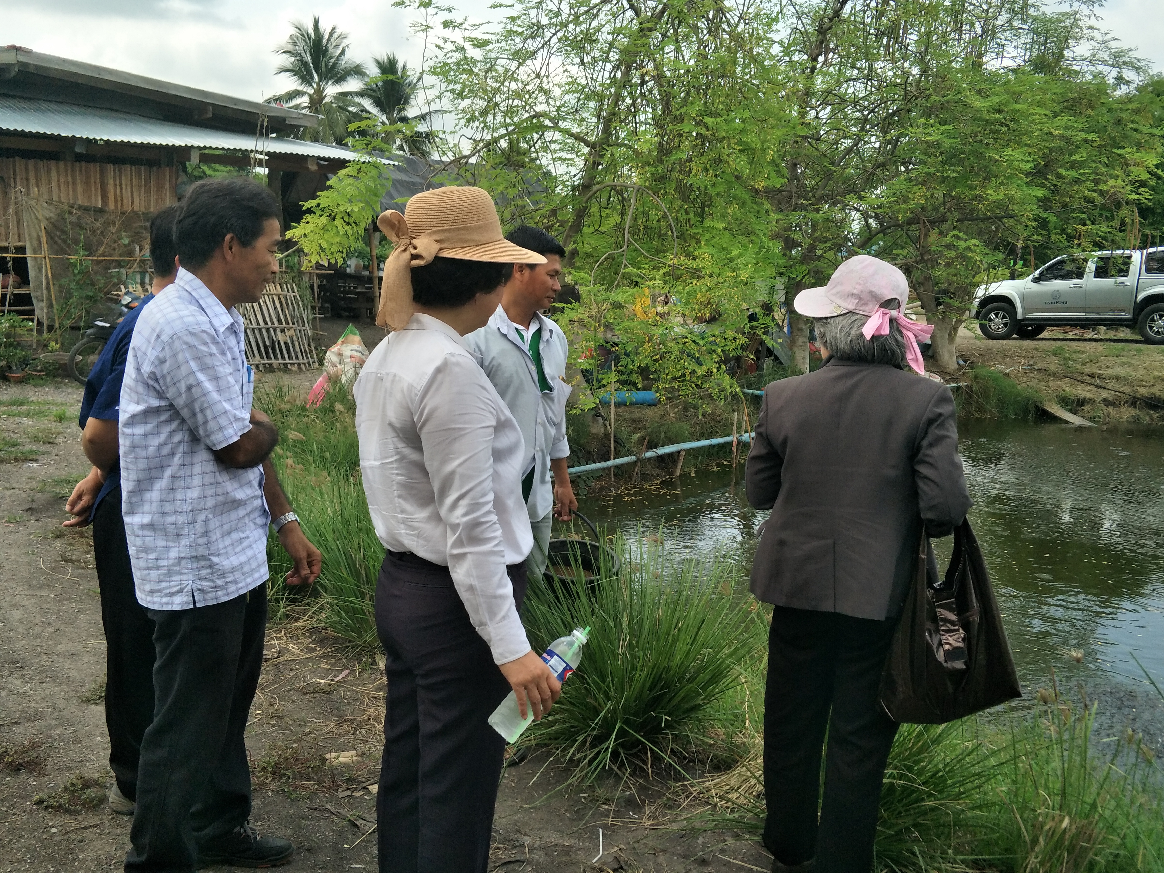 ผู้ตรวจราชการกรมประมง เขต 1 ลงพื้นที่ติดตามงาน โครงการพัฒนาเกษตรกรปราดเปรื่อง (Smart Farmer) จังหวัดสระบุรี..คลิก