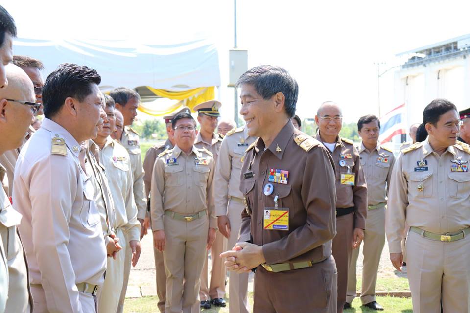 ร่วมให้การต้อนรับองคมนตรี..คลิก