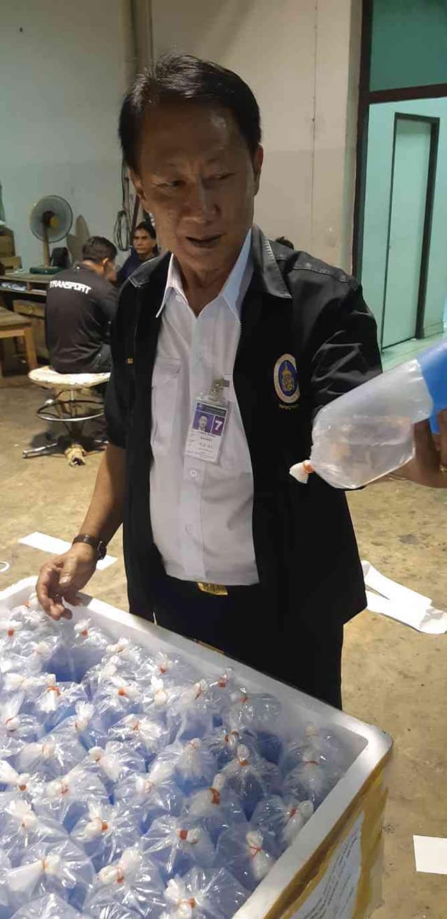 ด่านตรวจสัตว์นำ้ท่าอากาศยานดอนเมือง ตรวจสอบสินค้าสัตว์นำ้ส่งออก..คลิก