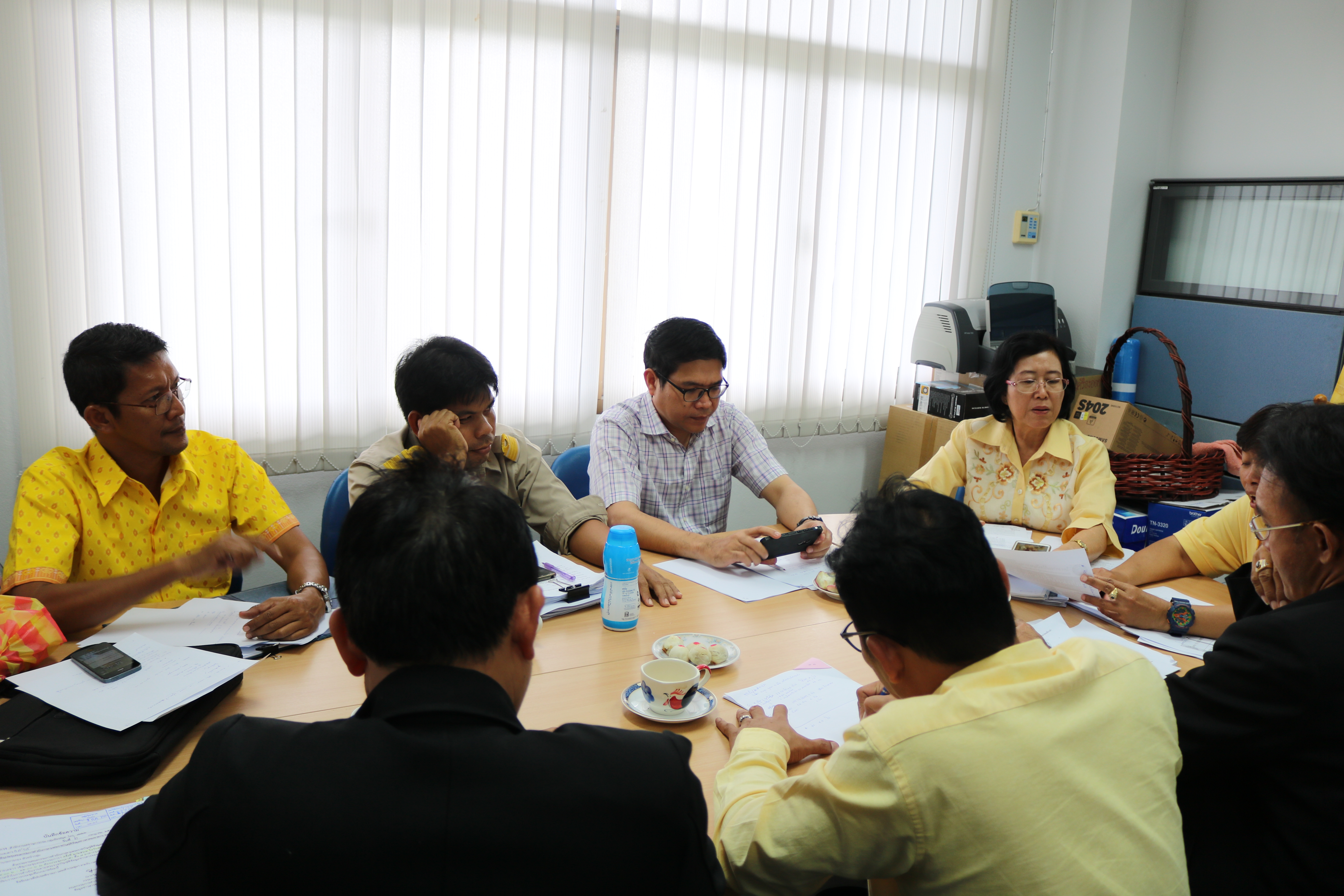 เมื่อวันที่ 11 กรกฏาคม 2561 ได้มีการประชุมพิจารณาวางแผนการดำเนินงานโครงการแก้ไขปัญหาการแพร่ระบาดของปลาหมอสีคางดำที่ส่งผลกระทบต่อเกษตรกรผู้เพาะเลี้ยงสัตว์น้ำและระบบนิเวศในแหล่งน้ำธรรมชาติ ในระยะเร่งด่วน โดยมีนางศศิวิมล เปาลิวัฒน์ ประมงจังหวัดสมุทรสงคราม..คลิก