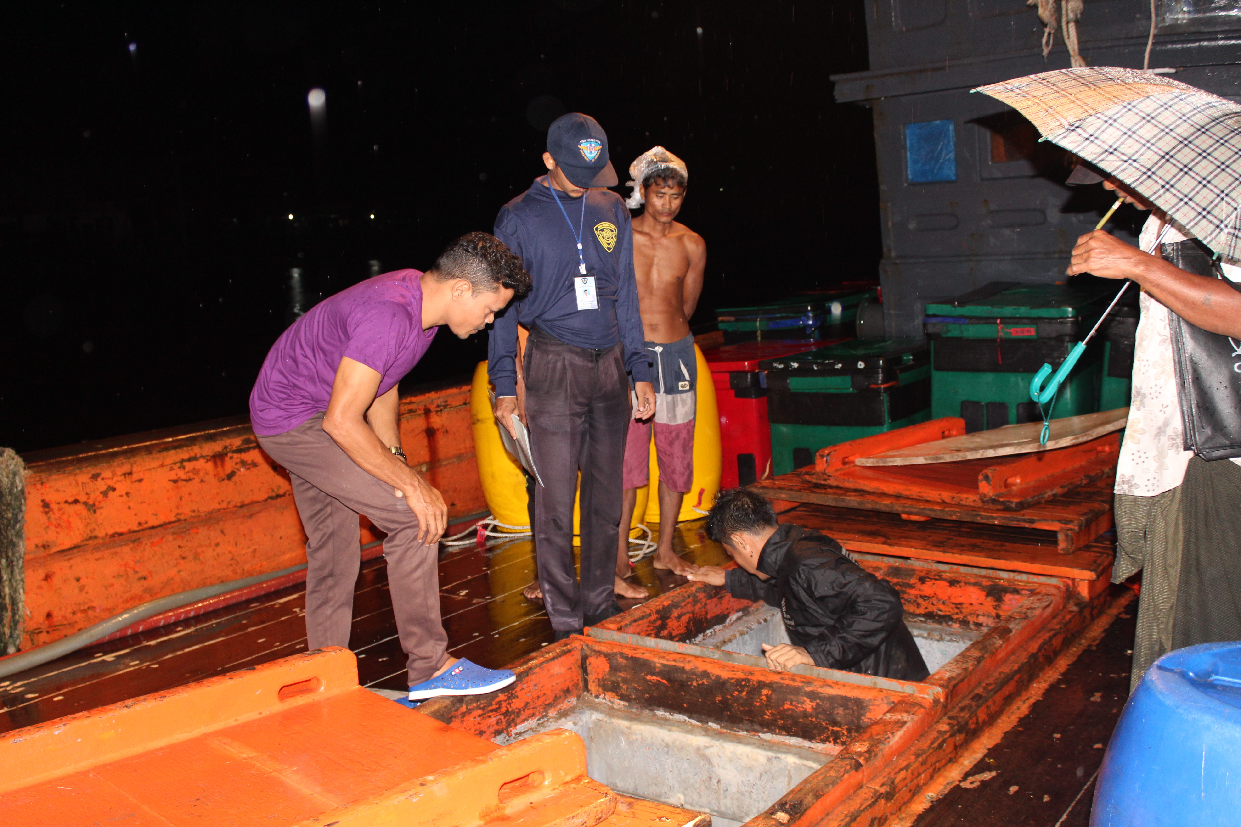 ตรวจสอบเรือและสินค้านำเข้าจากประเทศ MYANMAR