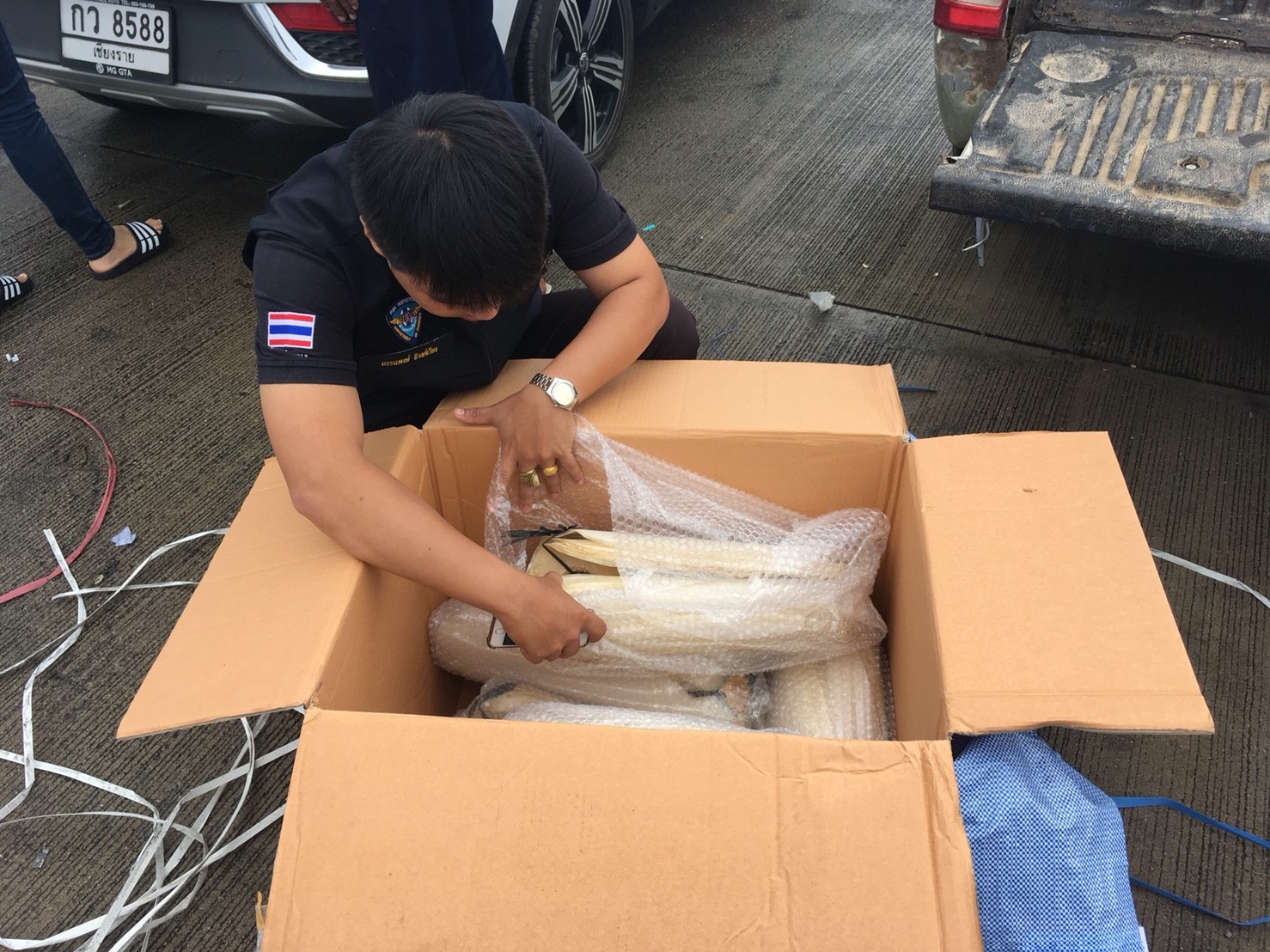 ตรวจสอบหนังปลากระเบนแมลงวันฟอกแห้ง ส่งออกไปยังสาธารณรัฐประชาชนจีน ณ ท่าเรือห้าเชียง อำเภอเชียงแสน จังหวัดเชียงราย..คลิก