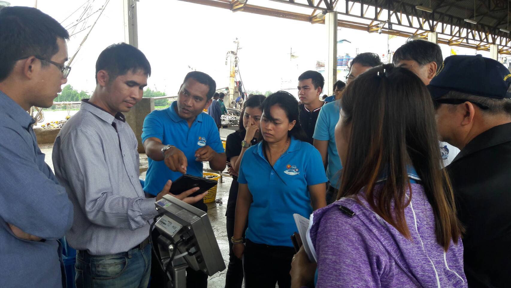 ต้อนรับคณะผู้เยี่ยมชมกิจกรรมการแจ้งเข้า – ออกเรือประมง..คลิก