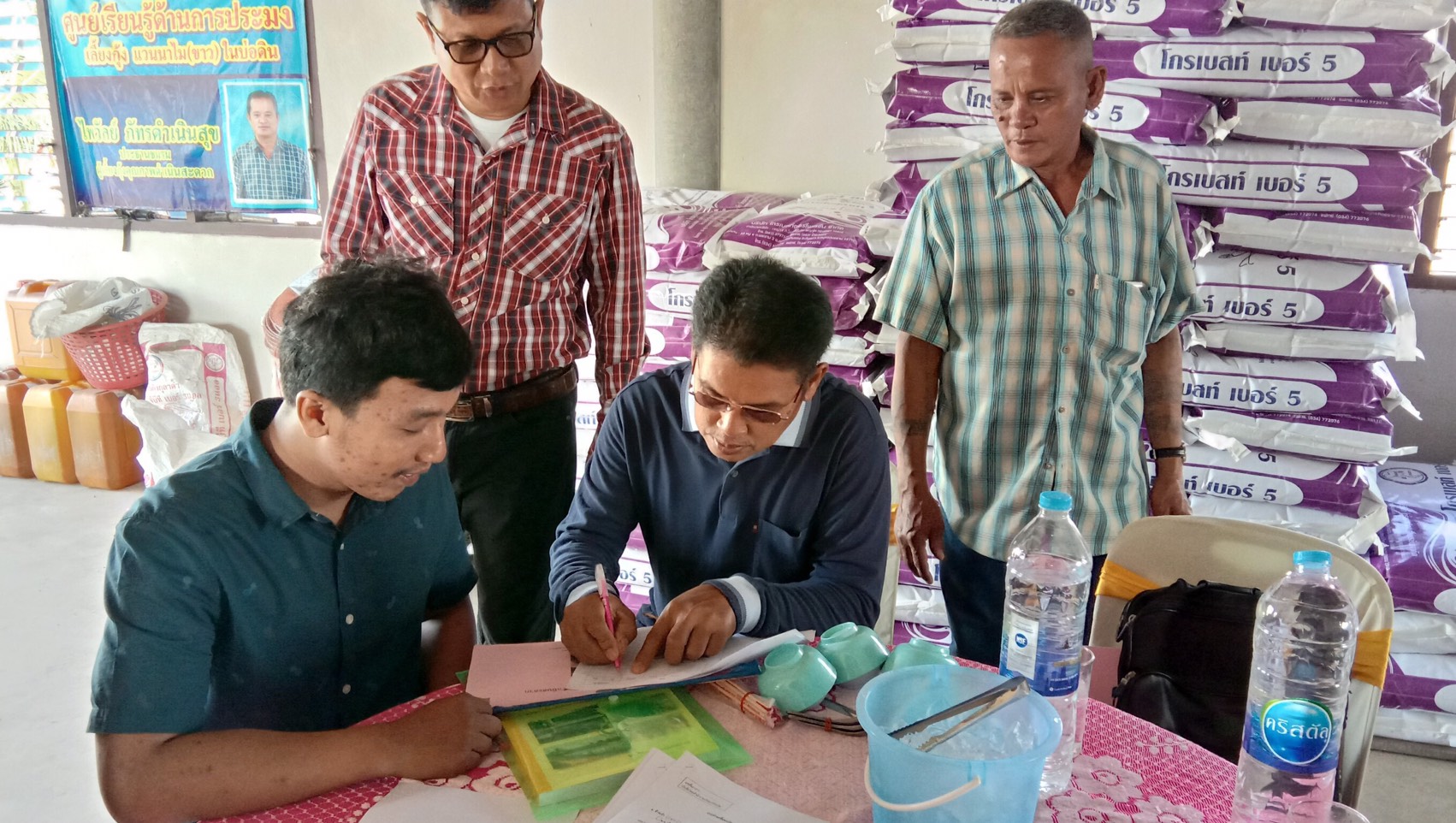 ร่วมจัดฝึกอบรมเกษตรกรที่สมัครเข้าร่วมโครงการพัฒนาศักยภาพระบบการผลิตและรับรองฟาร์มสัตว์น้ำ GAP หลักสูตร..คลิก