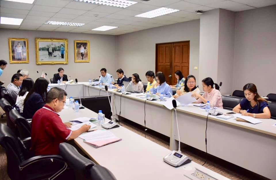 เข้าร่วมการประชุมหารือแนวทางการช่วยเหลือเกษตรกรผู้เพาะเลี้ยงสัตว์น้ำที่ได้รับผลกระทบจากพายุโซนร้อนโพดุล และคาจิกิ..คลิก