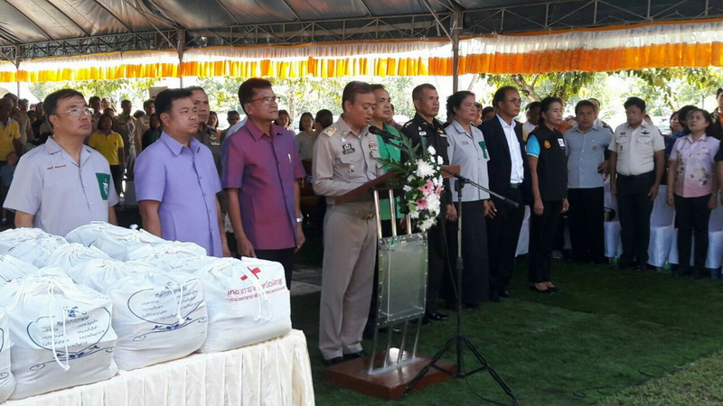 ร่วมจัดนิทรรศการโครงการหน่วยบำบัดทุกข์ฯ ณ โรงเรียนบ้านลานข่อย..คลิก