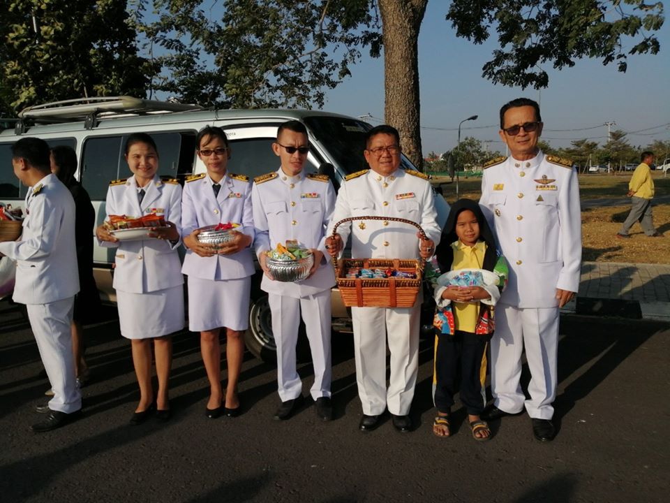 ร่วมพิธีทำบุญตักบาตร เนื่องในวันพ่อแห่งชาติ 5 ธันวาคม 2562..คลิก