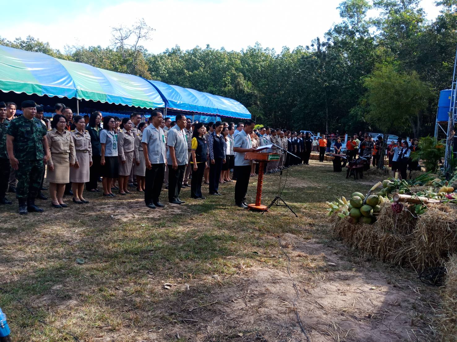 สำนักงานประมงจังหวัดศรีสะเกษออกหน่วยบริการจังหวัดเคลื่อนที่..คลิก
