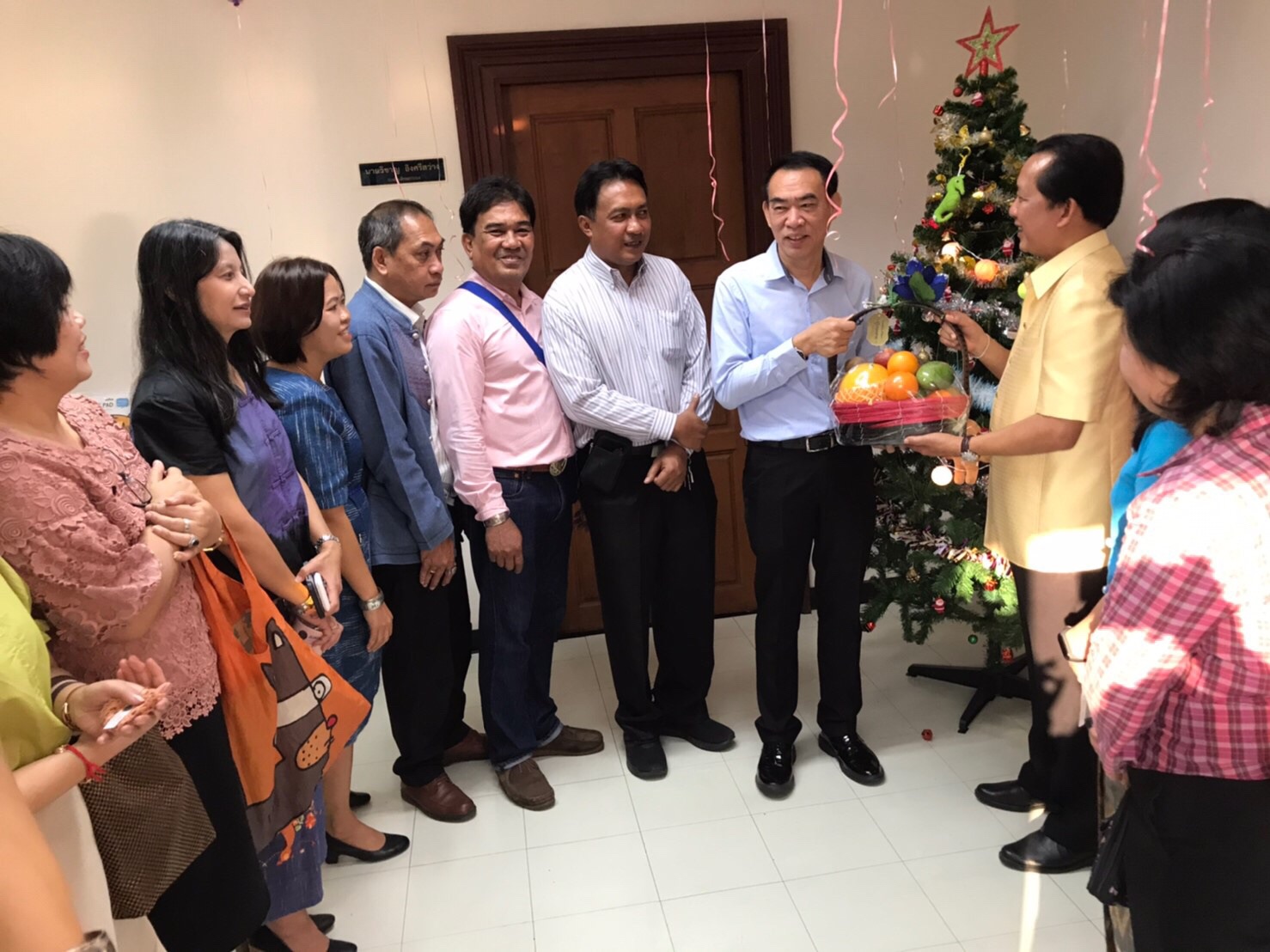 รับพรเนื่องในวันขึ้นปีใหม่..คลิก