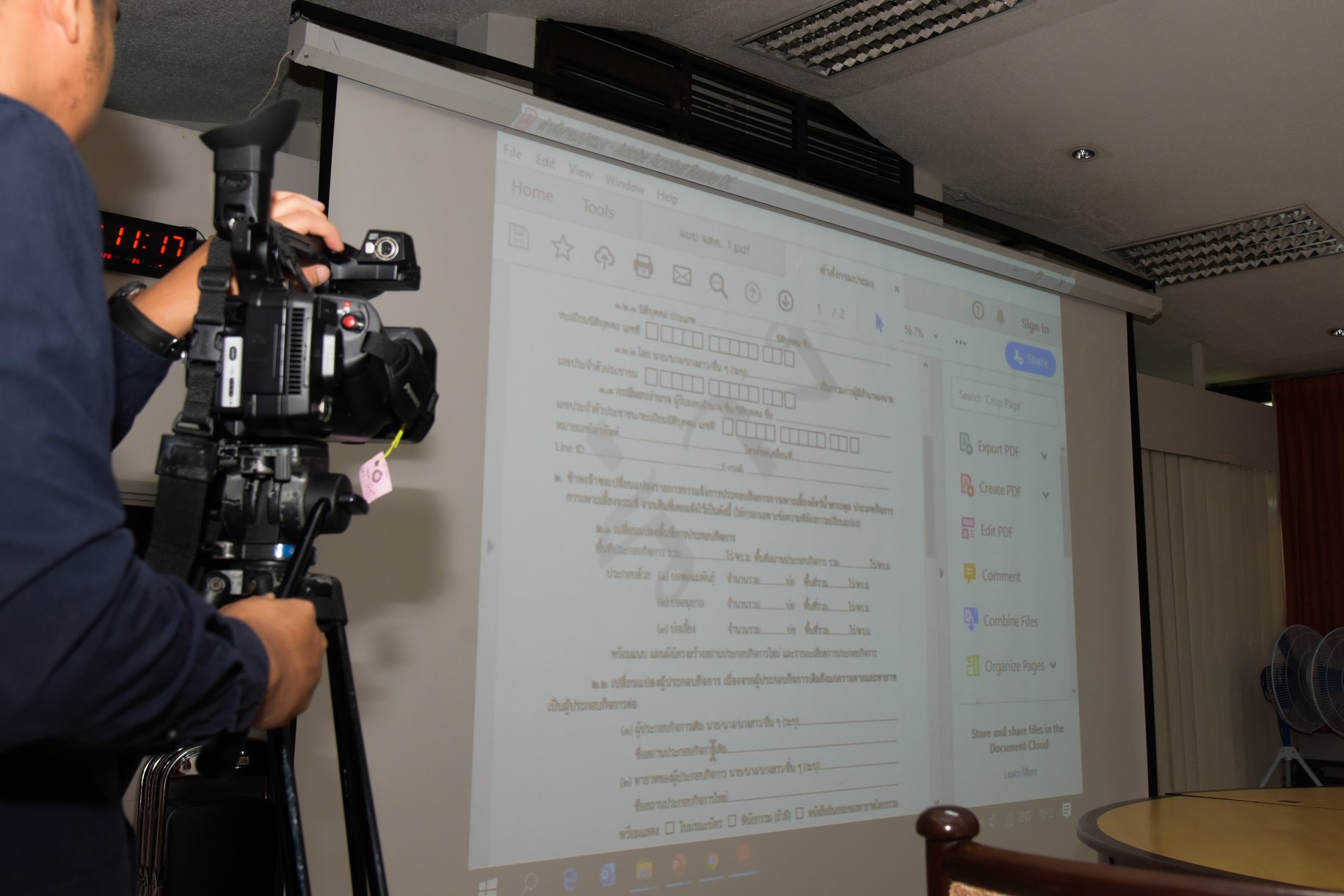 (ข่าววีดิทัศน์) นายมีศักดิ์ ภักดีคง อธิบดีกรมประมง เป็นประธานการประชุมรับฟังความคิดเห็นร่างประกาศกรมประมง เรื่อง ข้อกำหนดให้ผู้ประกอบกิจการการเพาะเลี้ยงจระเข้..คลิก