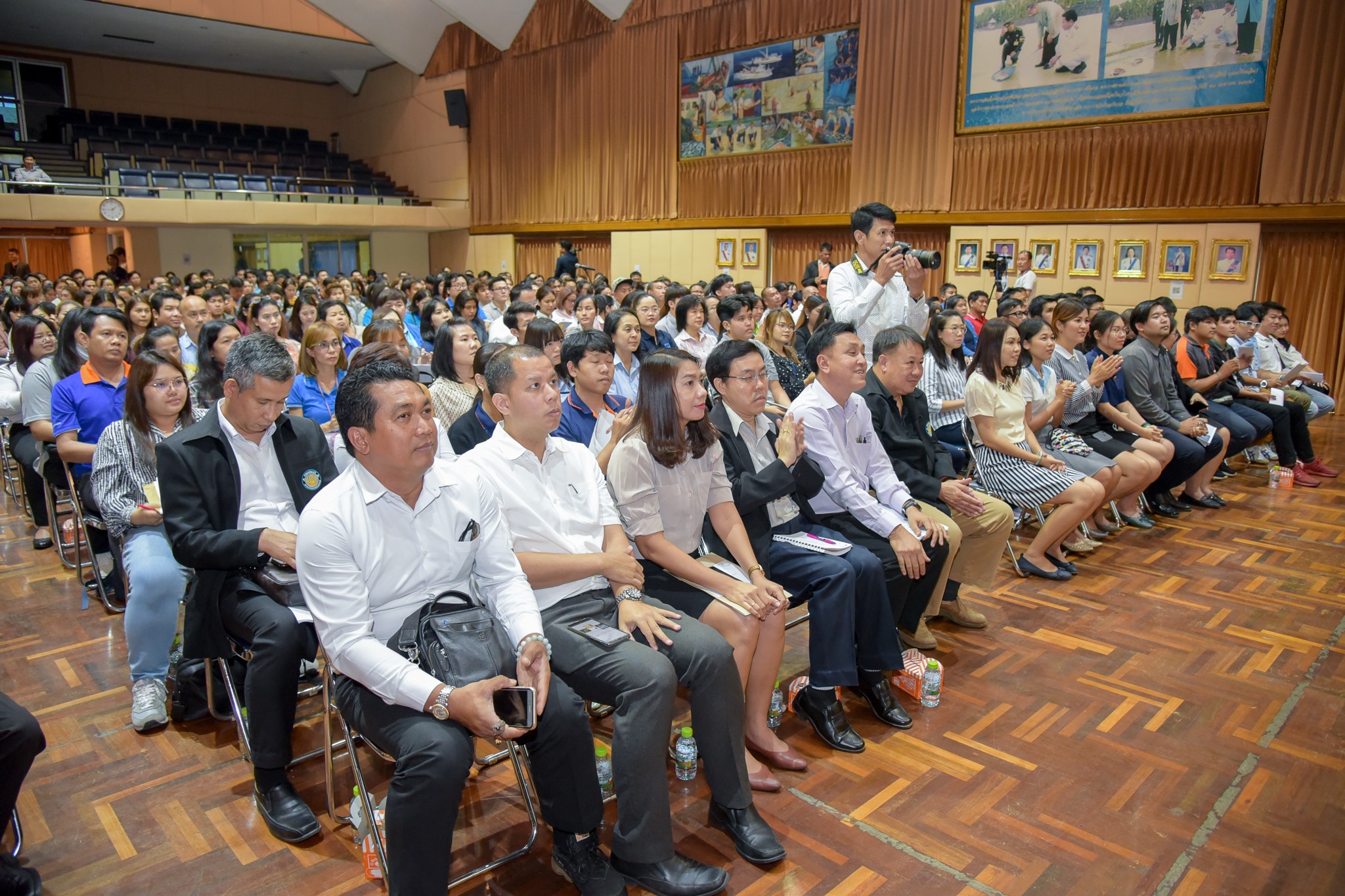 (ข่าววีดิทัศน์) กรมประมง จัดการประชุมชี้แจงผู้ประกอบการ เพื่อทำความเข้าใจเกี่ยวกับระบบแจ้งตรวจสินค้าประมง ภายใต้หลักบริหารจัดการความเสี่ยง (Smart FSW) ผ่านระบบ Fisheries Single Window (FSW)..คลิก
