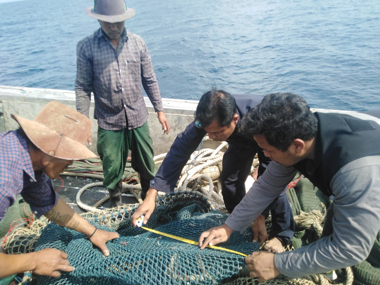 เรือตรวจประมงทะเล 701 ออกปฏิบัติงานบูรณาการตรวจร่วมเรือประมงเพื่อจัดการปัญหาแรงงานต่างด้าวและการค้ามนุษย์ด้านการประมง..คลิก