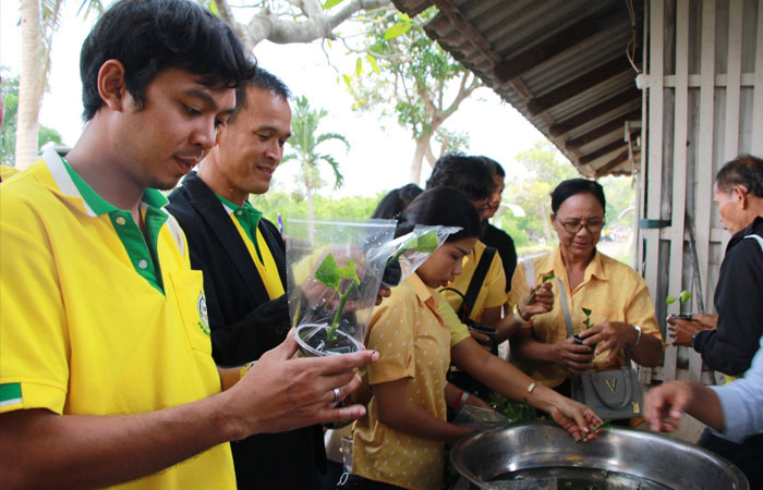 โครงการอบรมแกนนำพัฒนาหมู่บ้านเศรษฐกิจพอเพียง..คลิก