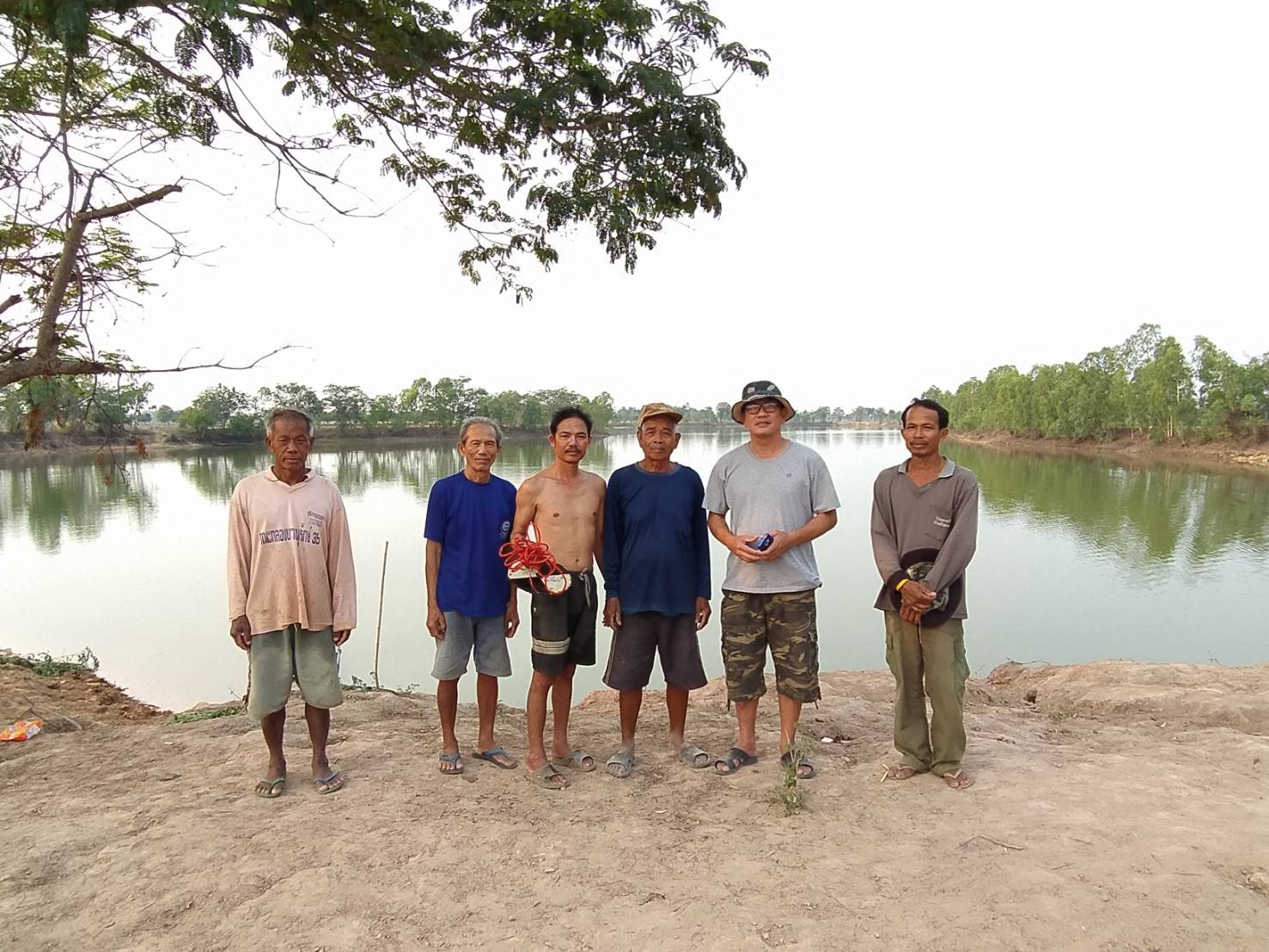 ร่วมสำรวจและเก็บข้อมูลคุณภาพน้ำ (ก่อนปล่อยพันธุ์กุ้งก้ามกราม)..คลิก
