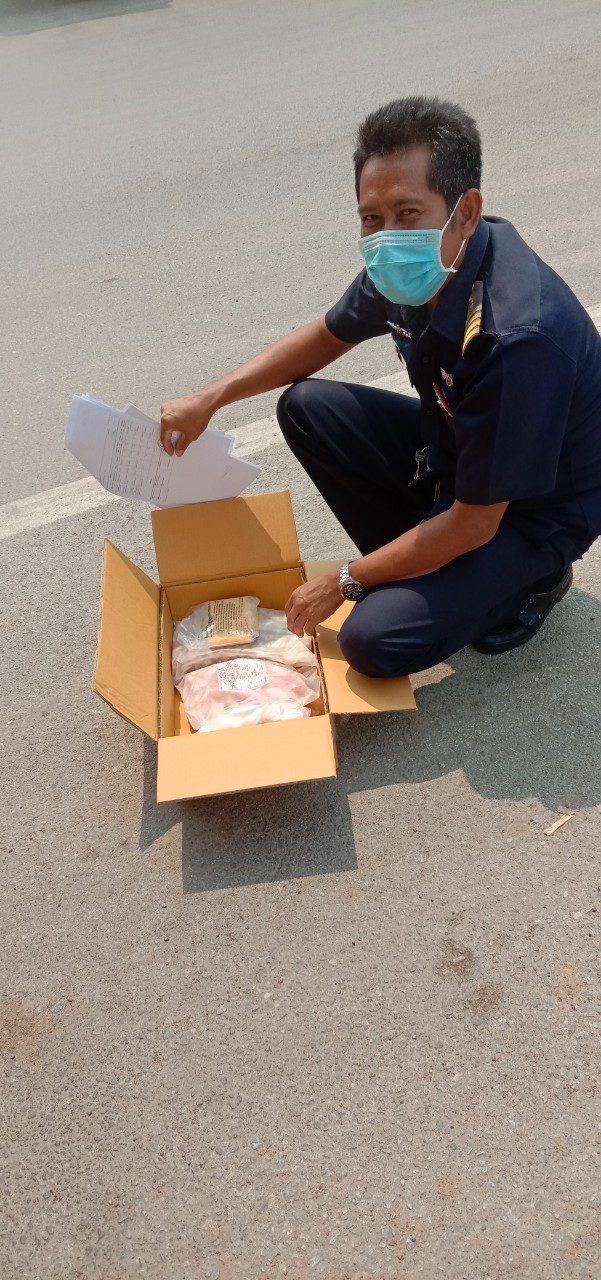 ตรวจผลิตภัณฑ์จากสัตว์น้ำที่ส่งออกไปประเทศกัมพูชา..คลิก