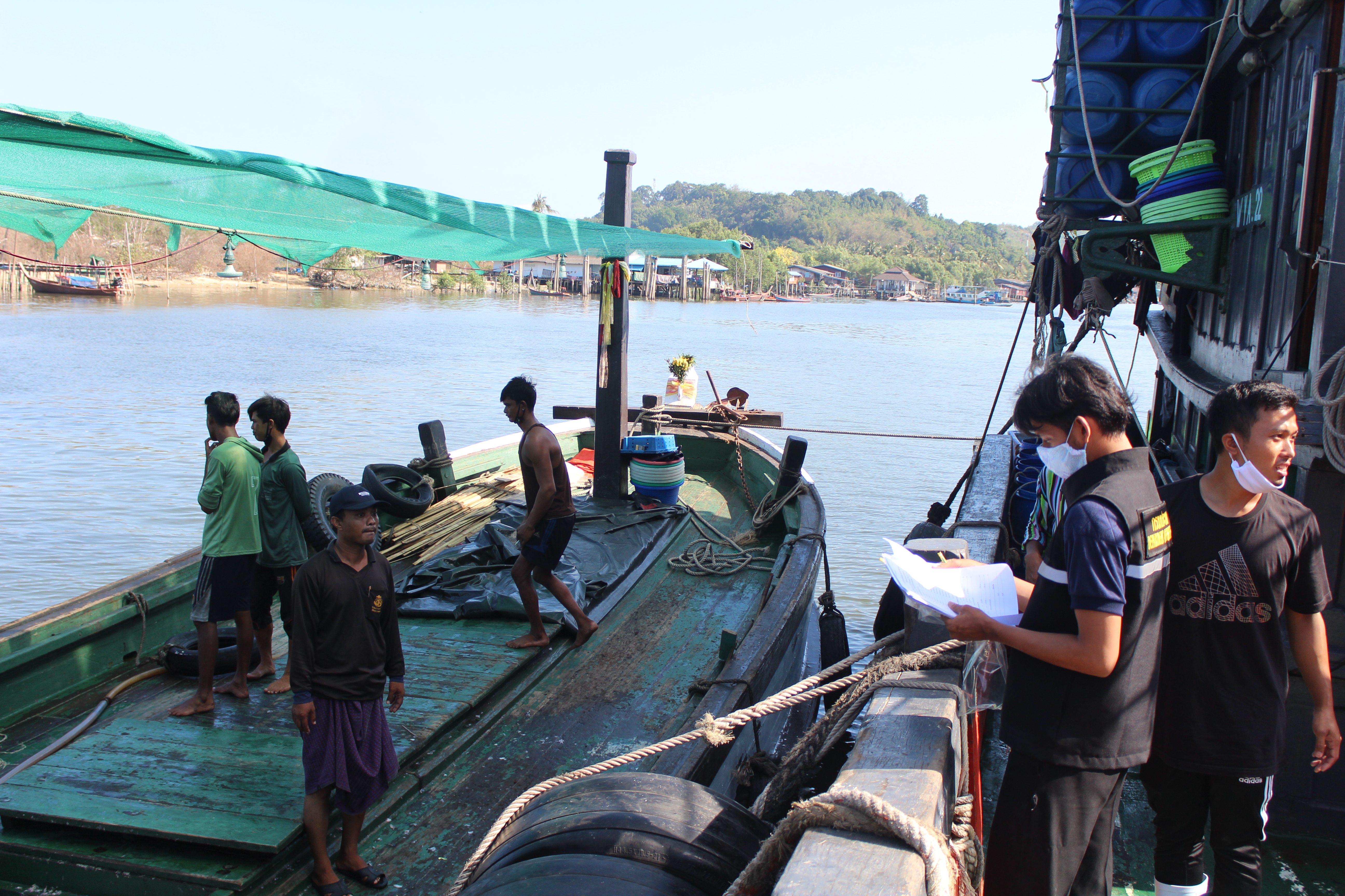 ตรวจสอบเรือและสินค้านำเข้าจากประเทศ MYANMAR..คลิก