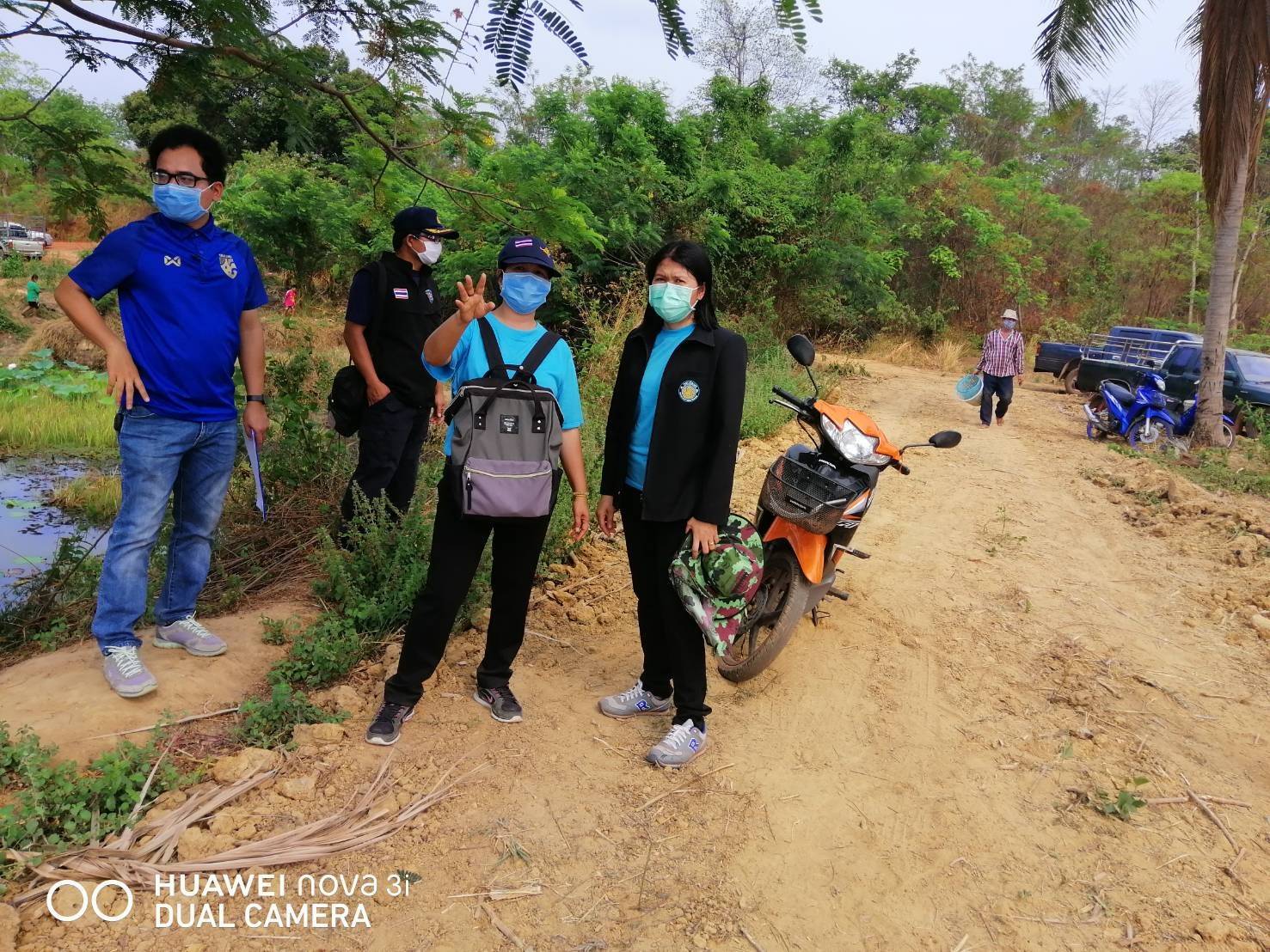 ประมงอำเภอสิรินธร ร่วมกับชุมชนปล่อยพันธุ์กุ้งกรามตามแผนปฏิบัติการฟื้นฟูเยียวยา เกษตรกรผู้ประสบภัยฝนทิ้งช่วง และอุทกภัยปี 2562 ตำบลช่องเม็ก อำเภอสิรินธร จังหวัดอุบลราชธานี..คลิก