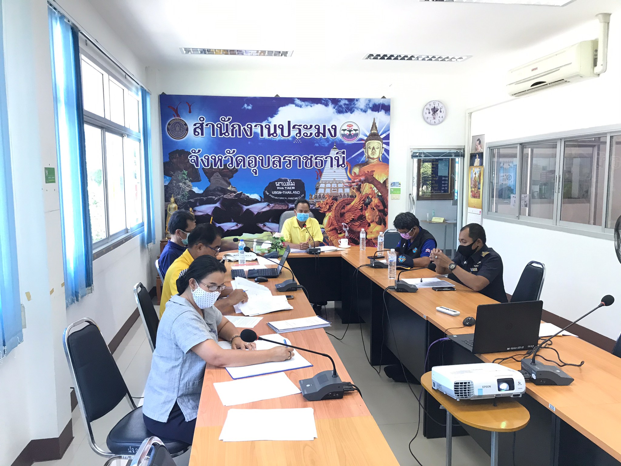 คณะกรรมการในสังกัดกรมประมง เข้าร่วมประชุมคณะกรรมการขับเคลื่อนนโยบาย ของกรมประมง (FIsheries Co-ordinator : FC) ประจำเดือน เมษายน  2563 ครั้งที่ 4/2563..คลิก