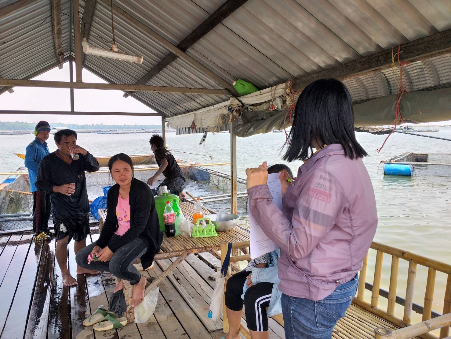 ประมงอำเภอสิรินธร ลงพื้นที่ติดตามข้อมูลเกษตรกรตำบลนิคมสร้างตนเองลำโดมน้อย  อำเภอสิรินธร ที่จดแจ้งขอรับใบอนุญาตให้ทำการเพาะเลี้ยงสัตว์น้ำในที่จับสัตว์น้ำซึ่งเป็นสาธารณสมบัติของแผ่นดิน..คลิก