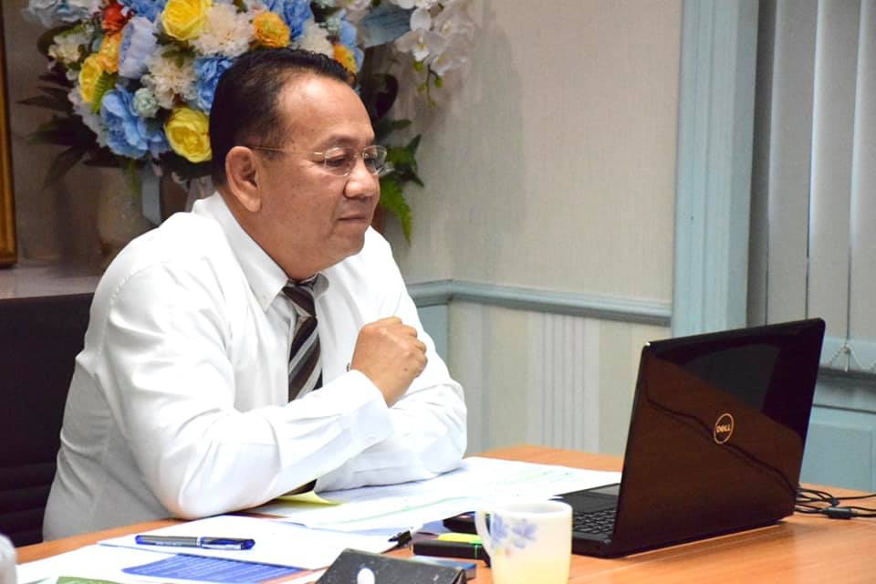 นายมีศักดิ์ ภักดีคง อธิบดีกรมประมง ให้สัมภาษณ์สื่อมวลชน Thai PBS ร่วมกับกลุ่มชาวประมงพื้นบ้านผ่านระบบ Zoom ในประเด็นเสวนาออนไลน์สิทธิ์ประมงขนาดเล็กและการขึ้นทะเบียนเกษตรกรประมง..คลิก