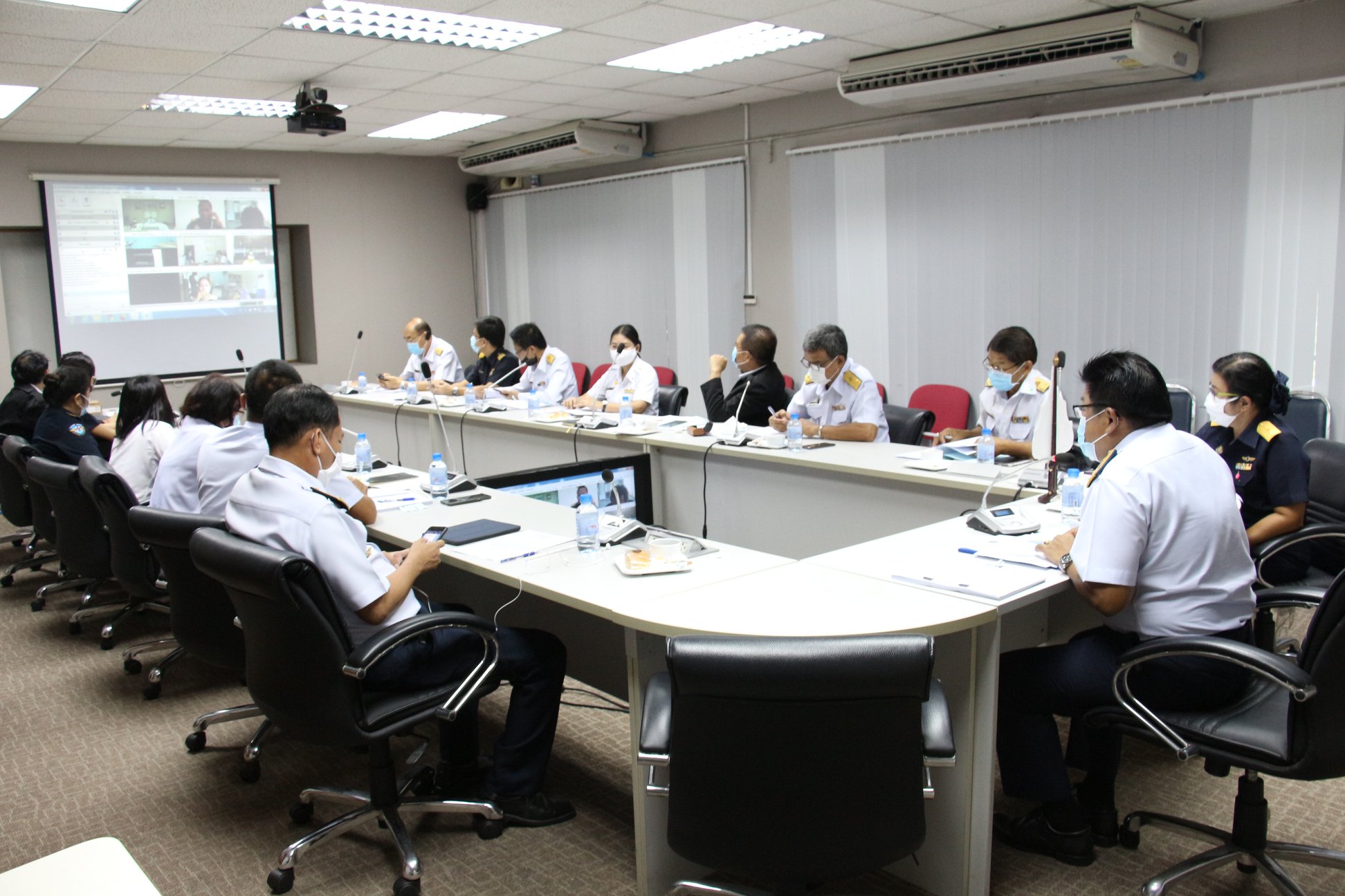 นายบัญชา สุขแก้ว รองอธิบดีกรมประมง เป็นประธานการประชุมชี้แจงแนวทางการปฏิบัติงานและเตรียมความพร้อมการดำเนินงานโครงการสร้างความเข้มแข็งกลุ่มการผลิตด้านการเกษตรประจำปีงบประมาณ พ.ศ. 2563 ครั้งที่ 1/2563 ผ่านระบบออนไลน์ (VDO Conference)..คลิก