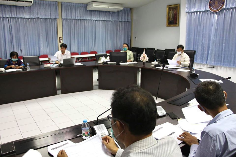 นายนฤพล สุขุมาสวิน ผู้อำนวยการกองวิจัยและพัฒนาประมงทะเล เป็นประธานการประชุมปรับแก้ไขแผนการบริหารจัดการประมงทะเลของประเทศไทย พ.ศ.2563-2567 ตามข้อคิดเห็นของคณะอนุกรรมการด้านการสร้างการเติบโตบนคุณภาพชีวิตที่เป็นมิตรต่อสิ่งแวดล้อม..คลิก