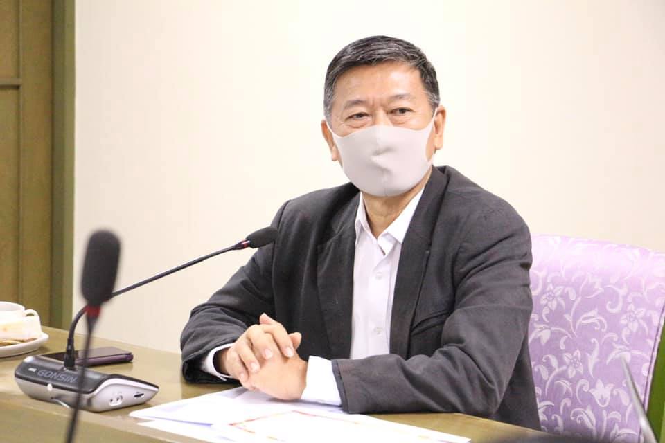 นายถาวร จิระโสภณรักษ์ รองอธิบดีกรมประมง เป็นประธานการประชุมร่วมกับตัวแทนของศูนย์การค้าเดอะไนน์ เซนเตอร์ เพื่อหารือรายละเอียดในการจัดงาน การอำนวยความสะดวกด้านสถานที่ การจัดนิทรรศการ ฯลฯ ภายใต้ชื่องาน “มากินกุ้งกัน”..คลิก