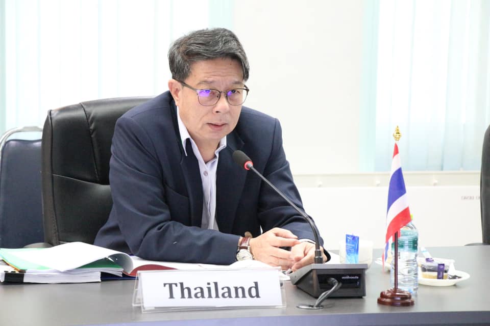 นายบรรจง จำนงค์ศิตธรรม รองอธิบดีกรมประมง เป็นผู้แทนหลักของประเทศไทย ในการประชุมเชิงปฏิบัติการผ่านระบบ VDO Conference เกี่ยวกับความเป็นไปได้ในการจัดทำนโยบายประมงอาเซียนของคณะทำงานเฉพาะกิจอาเซียน ( technical workshop on the decelopment on an asean general fisheries policy feasibility study) ระหว่างวันที่ 27-28 พฤษภาคม 2563..คลิก