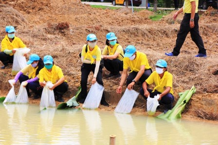 ร่วมประชุม “ติดตามความก้าวหน้า”  โครงการฟาร์มตัวอย่าง..คลิก