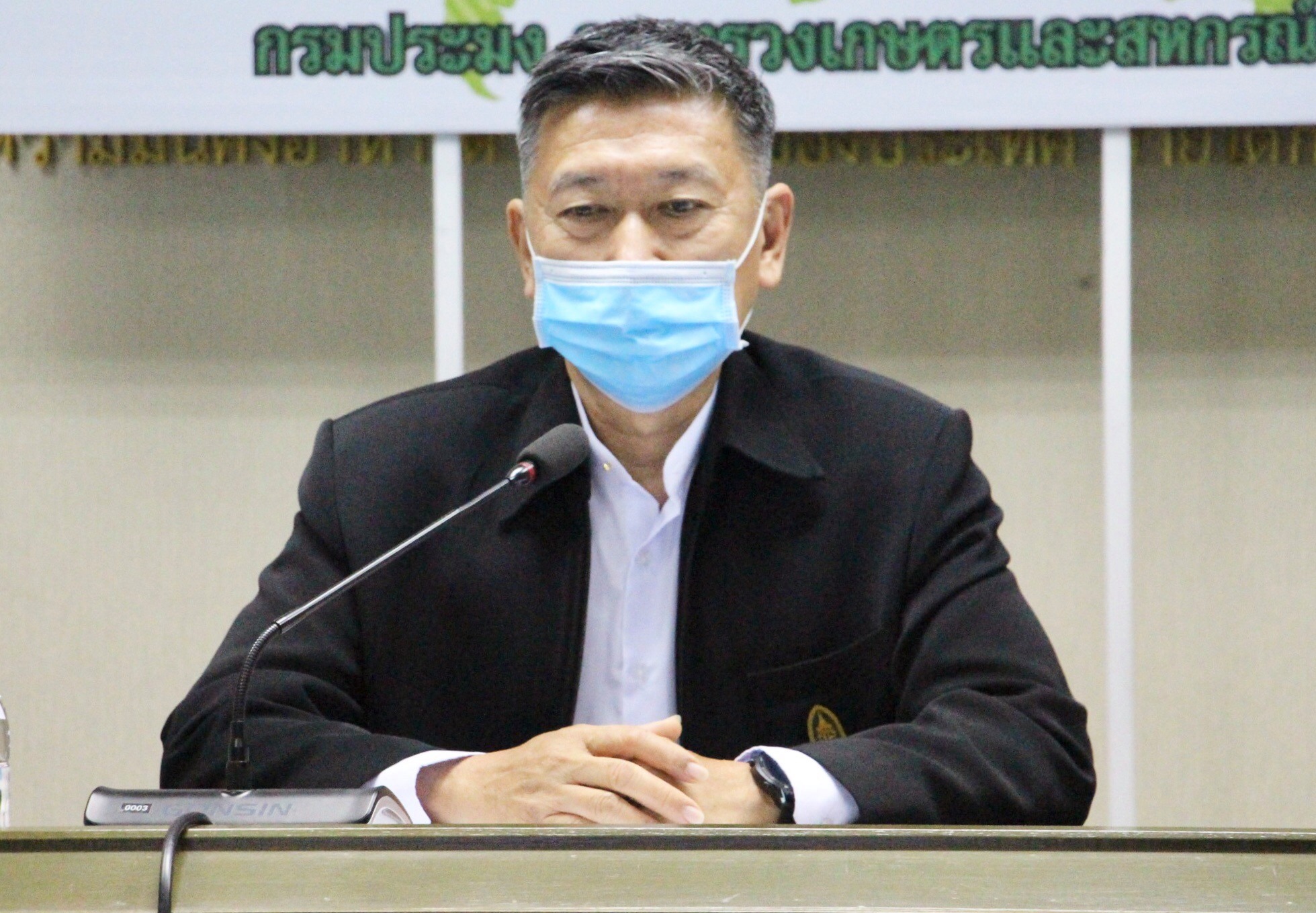 นายถาวร จิระโสภณรักษ์รองอธิบดีกรมประมง เป็นประธานการประชุมคณะทำงานเพื่อช่วยเหลือเกษตรกรด้านการประมงที่ได้รับผลกระทบภัยแล้งและโรคติดต่อเชื้อไวรัสโคโรนา 2019 (COVID - 19) ครั้งที่ 1/2563..คลิก