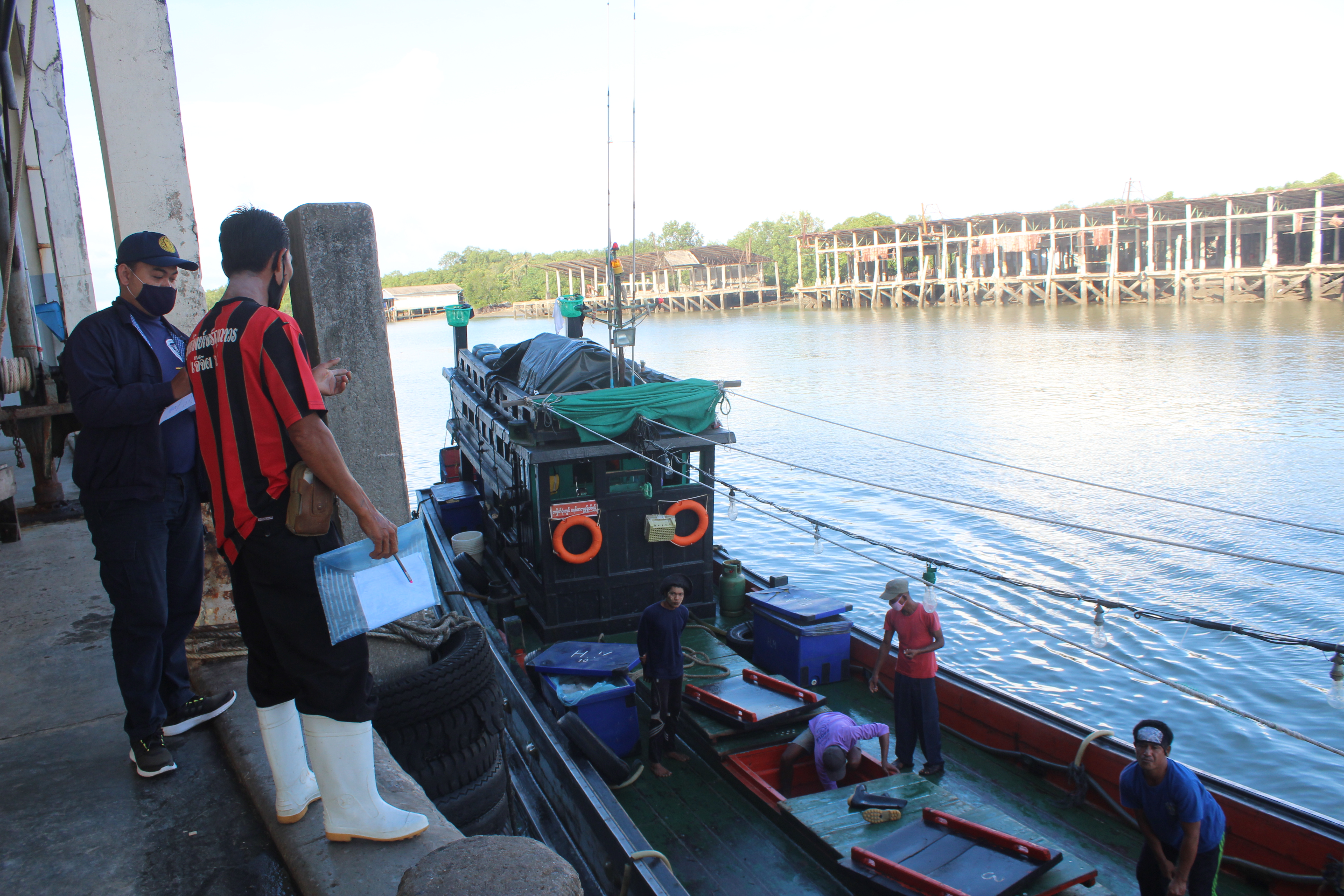 ตรวจสอบเรือและสินค้านำเข้าจากประเทศ MYANMAR..คลิก
