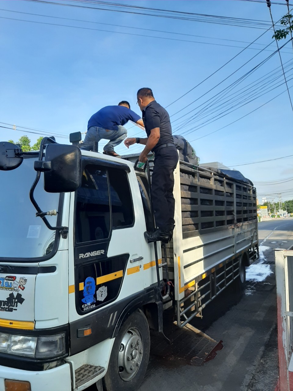 ตรวจสินค้าประมงที่นำเข้า ส่งออก ทางด่านพรมแดนถาวรคลองลึก..คลิก