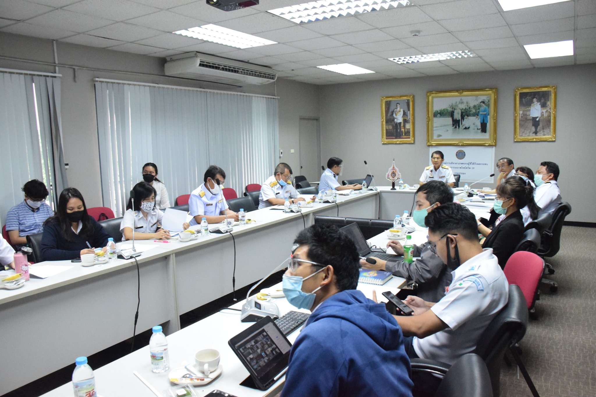 การประชุมตัวชี้วัดสำนักงานประมงจังหวัด ผ่านระบบ video conference เพื่อชี้แจงตัวชี้วัดผู้บริหารกรมประมง (ประมงจังหวัด) รอบการประเมินที่ 2/2563..คลิก