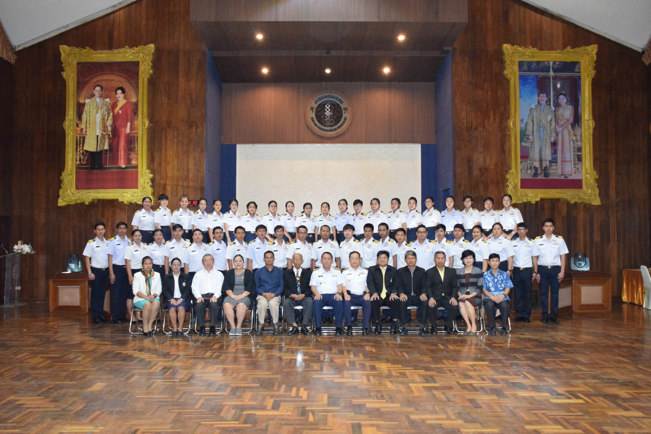 ขอเชิญข้าราชการบรรจุใหม่เข้ารับการฝึกอบรมหลักสูตร การปฐมนิเทศและการสัมมนาร่วมกันหลักสูตรการเป็นข้าราชการที่ดีสำหรับข้าราชการบรรจุใหม่ รุ่นที่ 1 ประจำปีงบประมาณ 2563